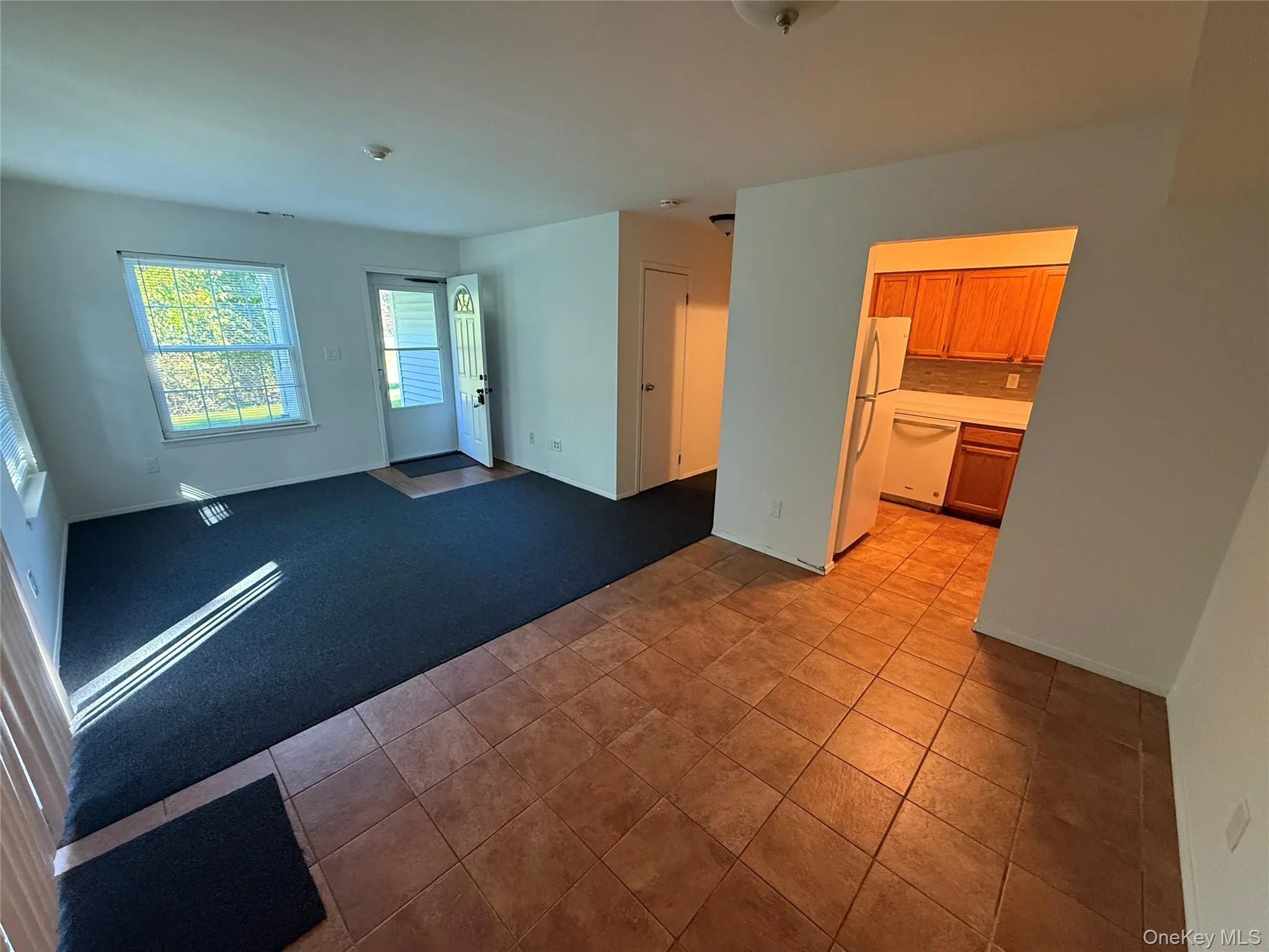 378 Artist Lake Drive, Brookhaven, NY, 2 Bedroom Bedrooms, 4 Room Rooms,2 BathroomBathrooms,Residential Lease,For Rent,Artist Lake,0,1063481 378 Artist Lake Drive, Brookhaven, NY, 2 Bedroom Bedrooms, 4 Room Rooms,2 BathroomBathrooms,Residential Lease,For Rent,Artist Lake,0,1063481
