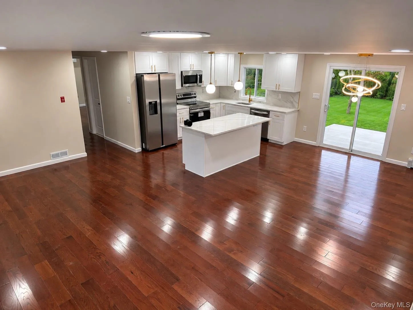 9 Balsam Drive, Brookhaven, NY, 3 Bedrooms Bedrooms, 5 Rooms Rooms,1 BathroomBathrooms,Residential,For Rent,Balsam,0,1063487 9 Balsam Drive, Brookhaven, NY, 3 Bedrooms Bedrooms, 5 Rooms Rooms,1 BathroomBathrooms,Residential,For Rent,Balsam,0,1063487