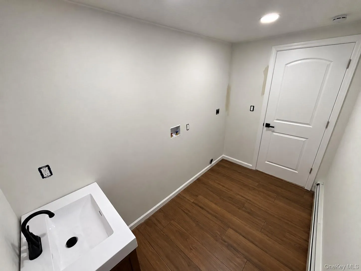 9 Balsam Drive, Brookhaven, NY, 3 Bedrooms Bedrooms, 5 Rooms Rooms,1 BathroomBathrooms,Residential,For Rent,Balsam,0,1063487 9 Balsam Drive, Brookhaven, NY, 3 Bedrooms Bedrooms, 5 Rooms Rooms,1 BathroomBathrooms,Residential,For Rent,Balsam,0,1063487