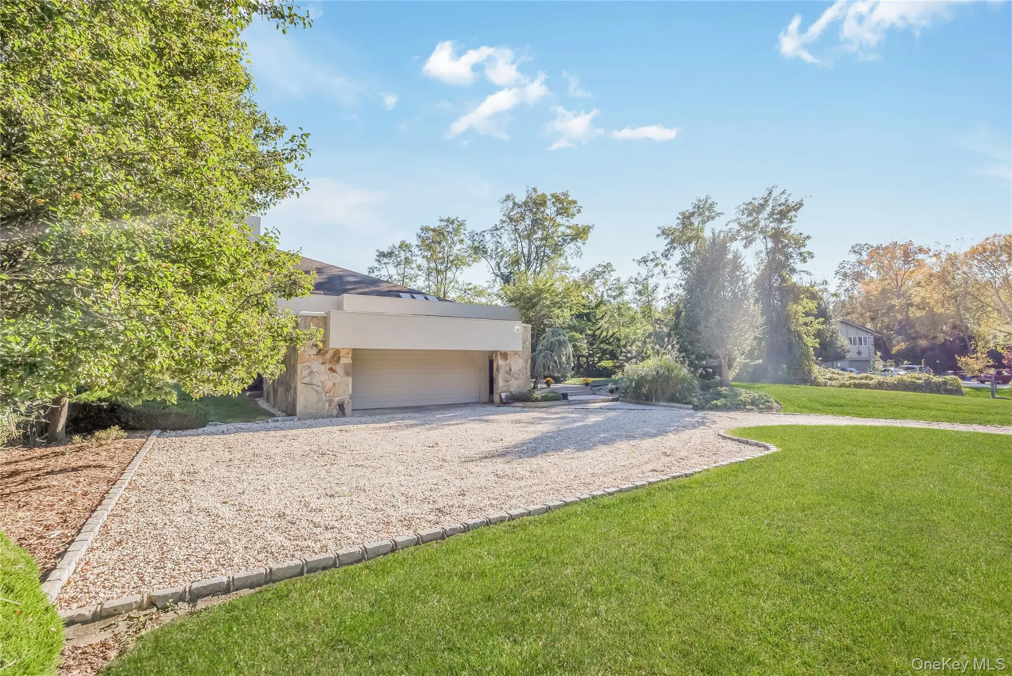 5 Kew Court, Huntington, NY, 3 Bedrooms Bedrooms, 14 Rooms Rooms,2 BathroomsBathrooms,Residential,For Rent,Kew,0,1063488 5 Kew Court, Huntington, NY, 3 Bedrooms Bedrooms, 14 Rooms Rooms,2 BathroomsBathrooms,Residential,For Rent,Kew,0,1063488