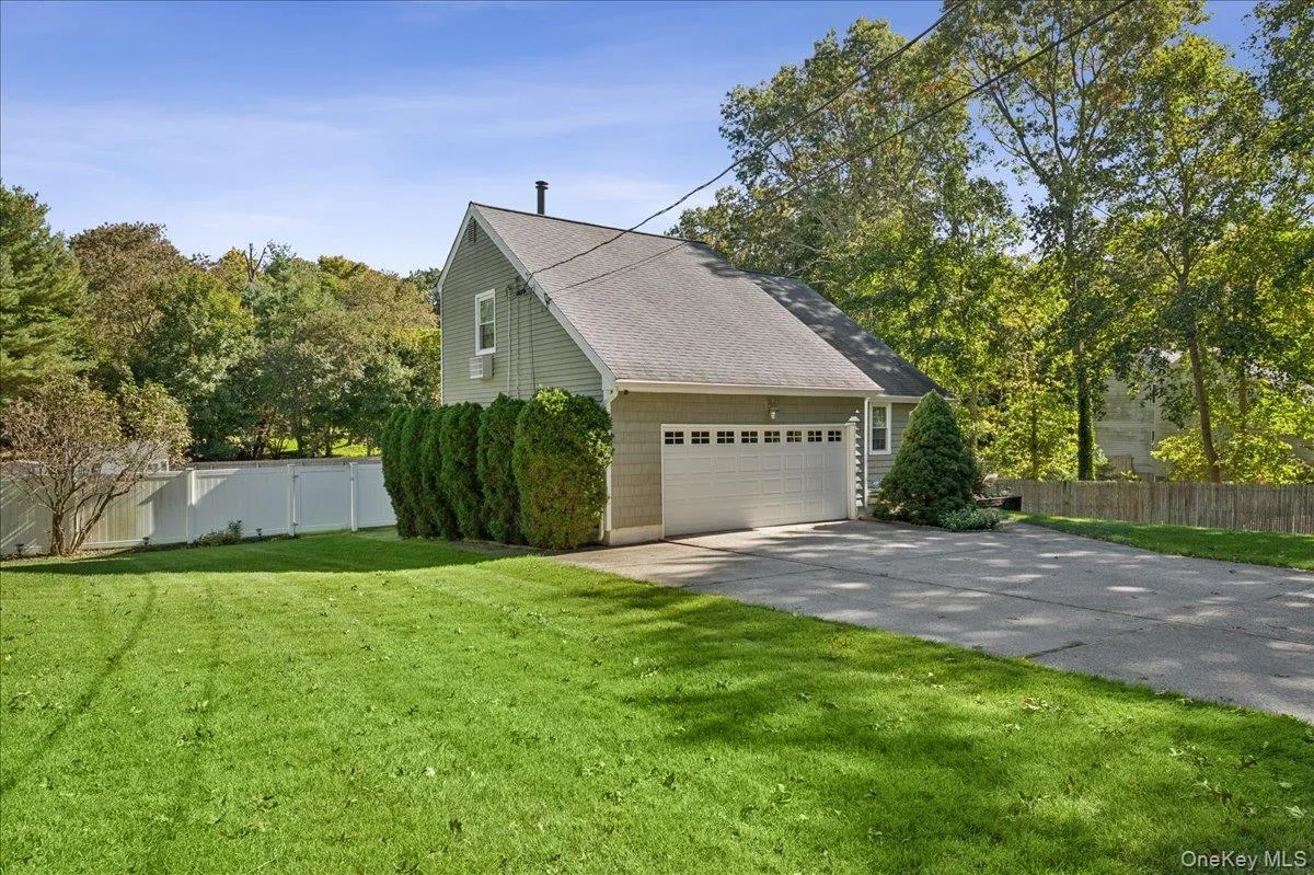2 Car Garage with loft for Storage. 2 Car Garage with loft for Storage.
