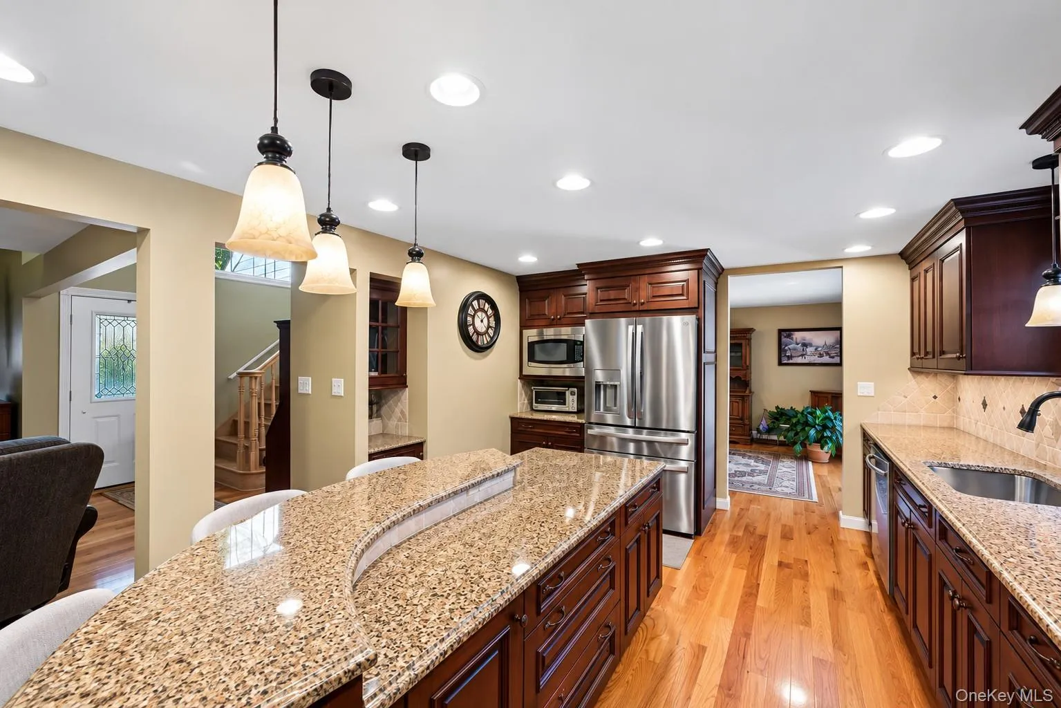 Quartz Countertops with seating area. Quartz Countertops with seating area.