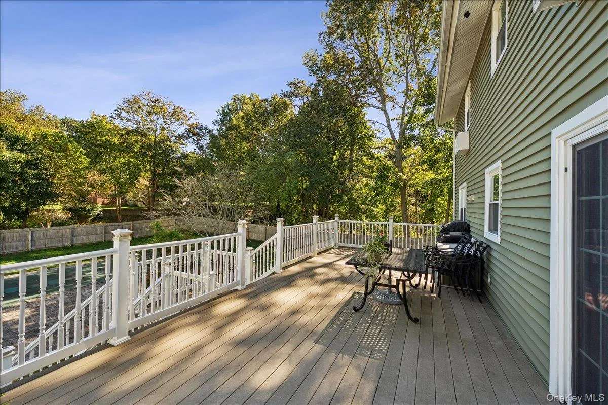 Expansive Trex Deck with ample amount of room for entertaining. Expansive Trex Deck with ample amount of room for entertaining.