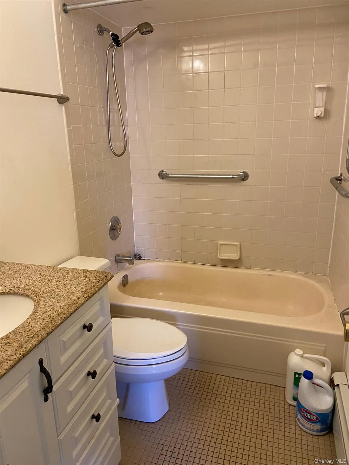 68-01 242nd Street, New York, NY, 1 Bedroom Bedrooms, 3 Rooms Rooms,1 BathroomBathrooms,Residential,For Rent,242nd,0,1063495 68-01 242nd Street, New York, NY, 1 Bedroom Bedrooms, 3 Rooms Rooms,1 BathroomBathrooms,Residential,For Rent,242nd,0,1063495