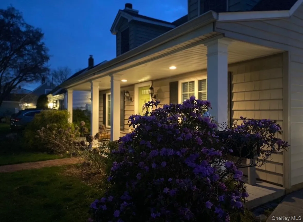 162 Swan Lane, Hempstead, NY, 3 Bedrooms Bedrooms, 6 Rooms Rooms,2 BathroomsBathrooms,Residential,For Rent,Swan,0,1063498 162 Swan Lane, Hempstead, NY, 3 Bedrooms Bedrooms, 6 Rooms Rooms,2 BathroomsBathrooms,Residential,For Rent,Swan,0,1063498