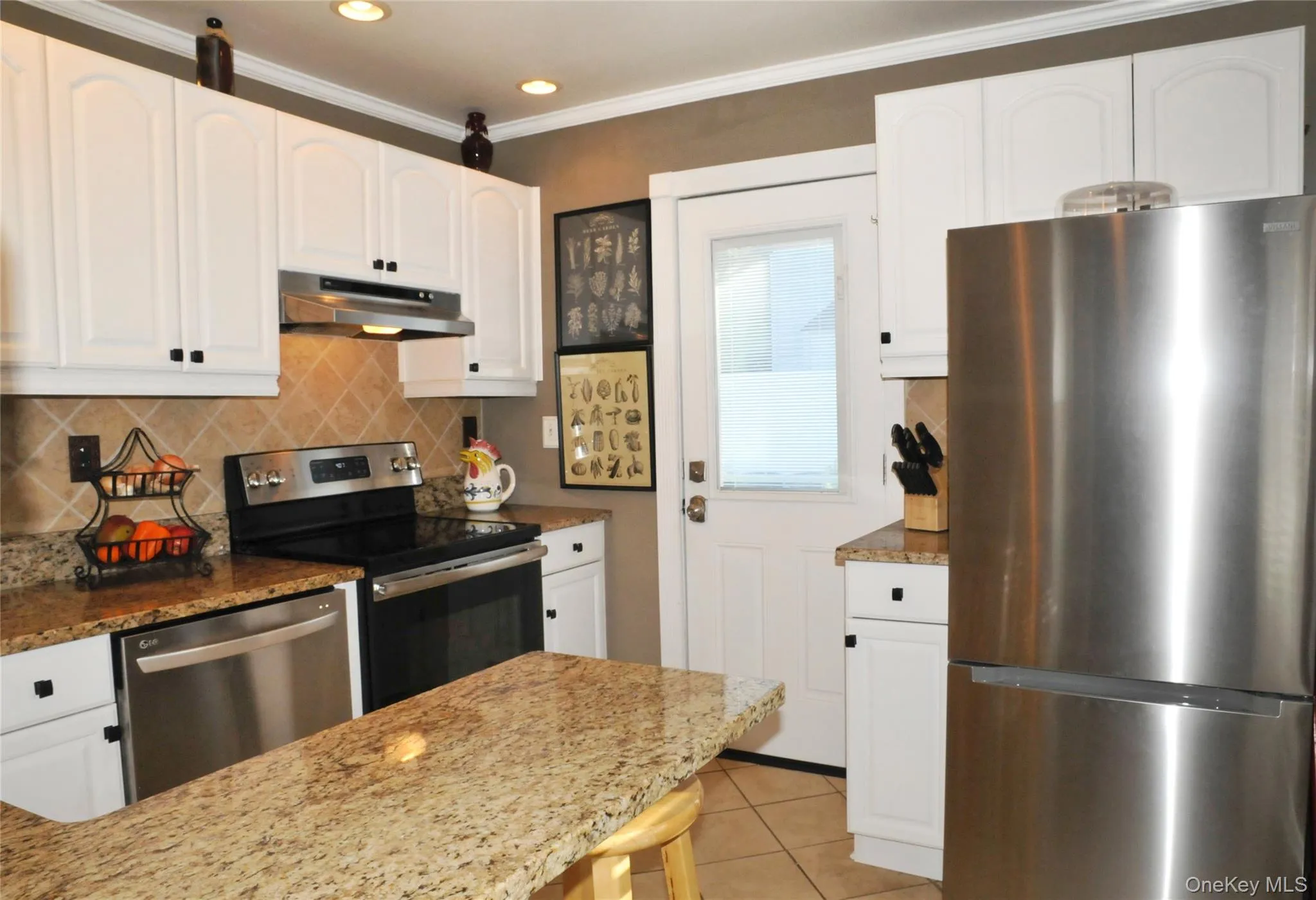 162 Swan Lane, Hempstead, NY, 3 Bedrooms Bedrooms, 6 Rooms Rooms,2 BathroomsBathrooms,Residential,For Rent,Swan,0,1063498 162 Swan Lane, Hempstead, NY, 3 Bedrooms Bedrooms, 6 Rooms Rooms,2 BathroomsBathrooms,Residential,For Rent,Swan,0,1063498