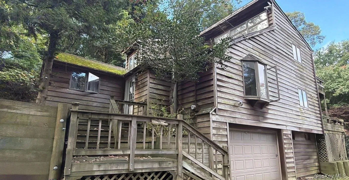 90 Landing Road, Brookhaven, NY, 3 Bedrooms Bedrooms, 5 Rooms Rooms,2 BathroomsBathrooms,Residential,For Rent,Landing,0,1063499 90 Landing Road, Brookhaven, NY, 3 Bedrooms Bedrooms, 5 Rooms Rooms,2 BathroomsBathrooms,Residential,For Rent,Landing,0,1063499