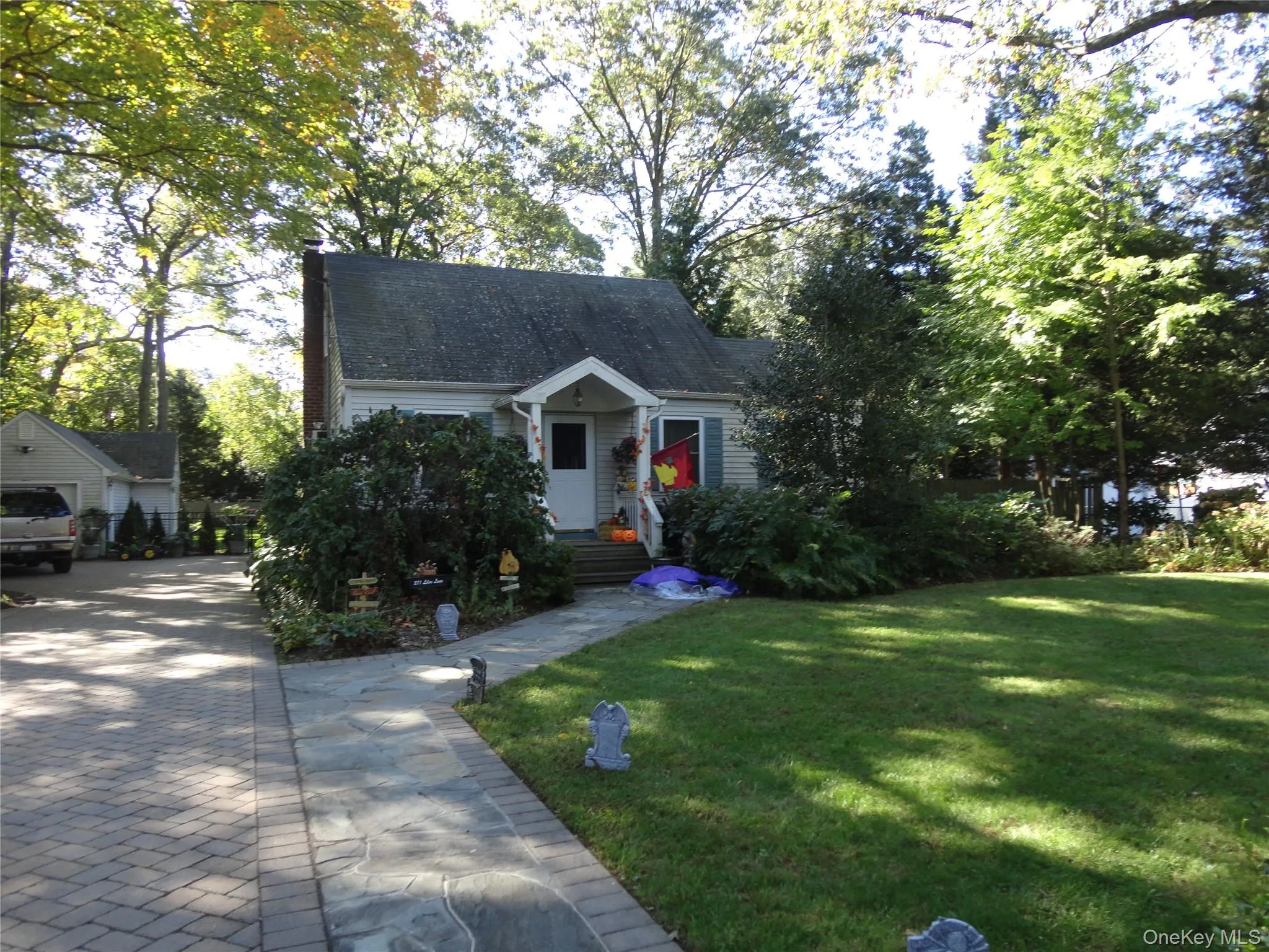 271 Lilac Lane, Smithtown, NY, 3 Bedrooms Bedrooms, 6 Rooms Rooms,1 BathroomBathrooms,Residential Lease,For Rent,Lilac,0,1063501 271 Lilac Lane, Smithtown, NY, 3 Bedrooms Bedrooms, 6 Rooms Rooms,1 BathroomBathrooms,Residential Lease,For Rent,Lilac,0,1063501