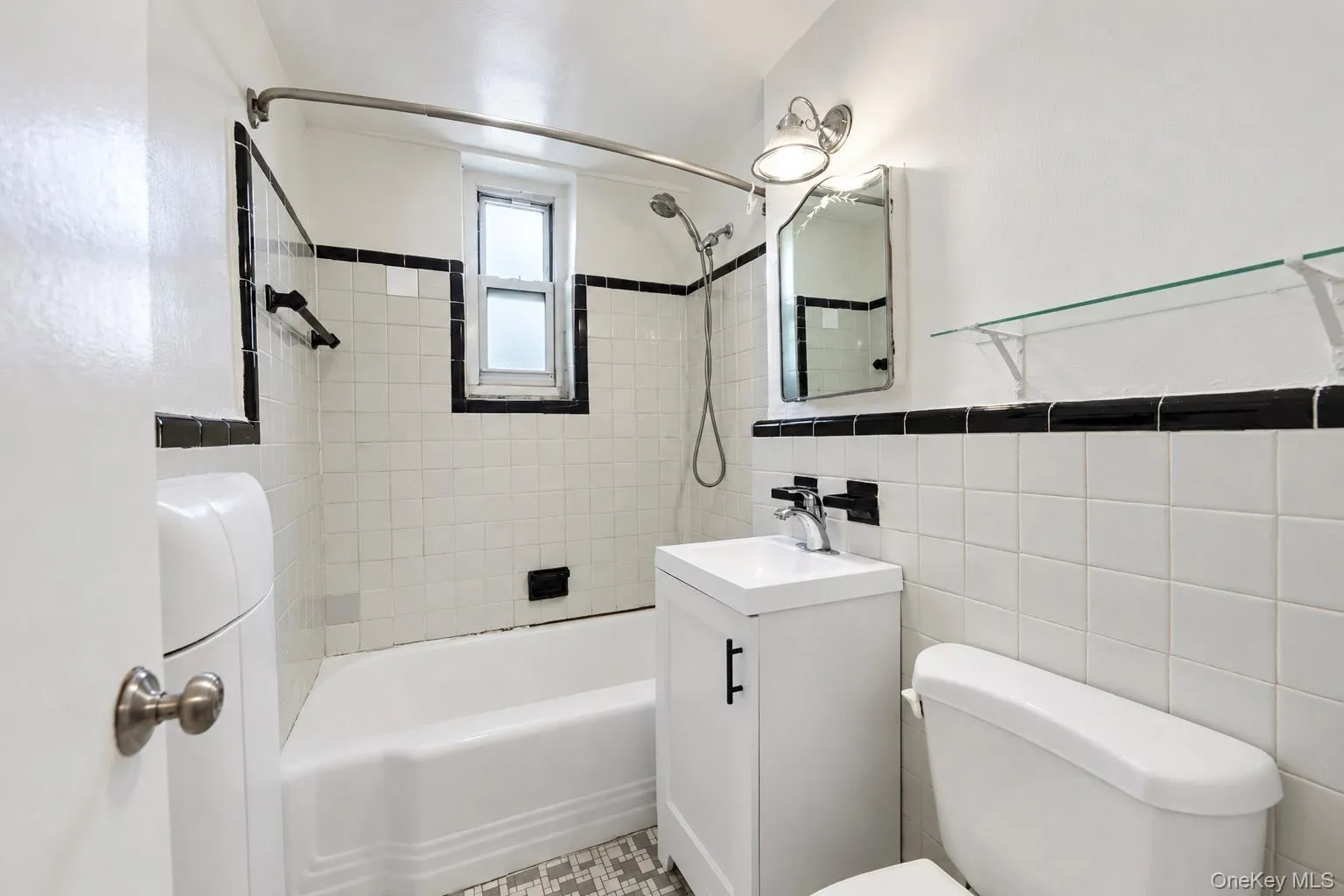 210 Pelham Road, New Rochelle, NY, 2 Bedrooms Bedrooms, 5 Rooms Rooms,1 BathroomBathrooms,Residential,For Rent,Pelham,0,1063502 210 Pelham Road, New Rochelle, NY, 2 Bedrooms Bedrooms, 5 Rooms Rooms,1 BathroomBathrooms,Residential,For Rent,Pelham,0,1063502