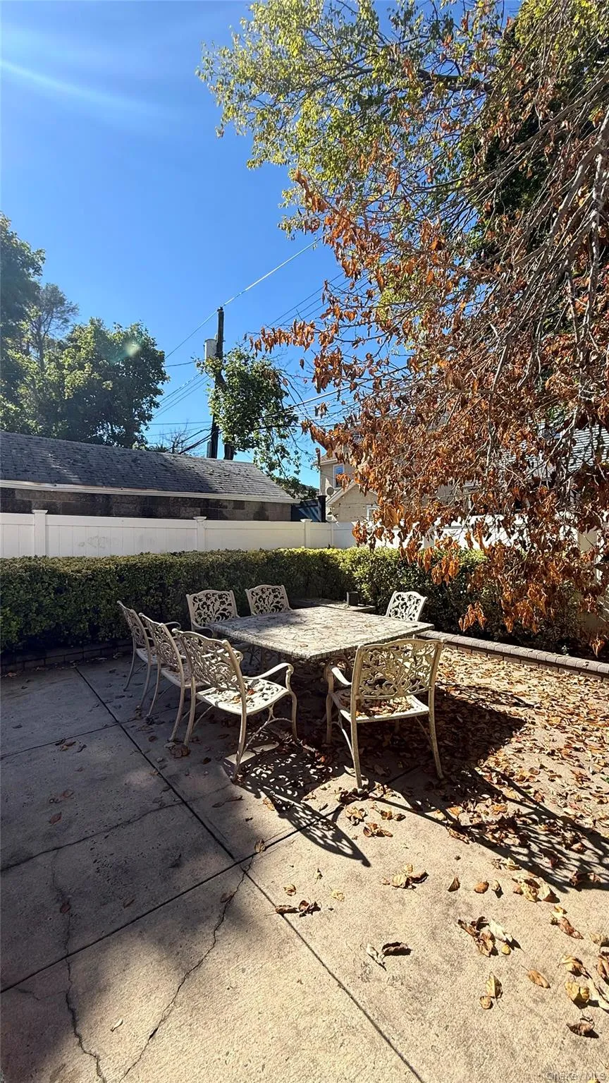95 Heathcote Road, Hempstead, NY, 3 Bedroom Bedrooms, 6 Room Rooms,2 BathroomBathrooms,Residential Lease,For Rent,Heathcote,0,1063506 95 Heathcote Road, Hempstead, NY, 3 Bedroom Bedrooms, 6 Room Rooms,2 BathroomBathrooms,Residential Lease,For Rent,Heathcote,0,1063506