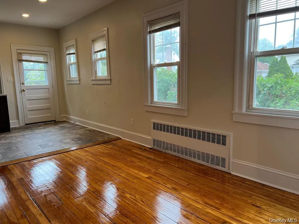 84 Rockaway Parkway, Hempstead, NY, 3 Bedroom Bedrooms, 9 Room Rooms,2 BathroomBathrooms,Residential Lease,For Rent,Rockaway,0,1063507 84 Rockaway Parkway, Hempstead, NY, 3 Bedroom Bedrooms, 9 Room Rooms,2 BathroomBathrooms,Residential Lease,For Rent,Rockaway,0,1063507