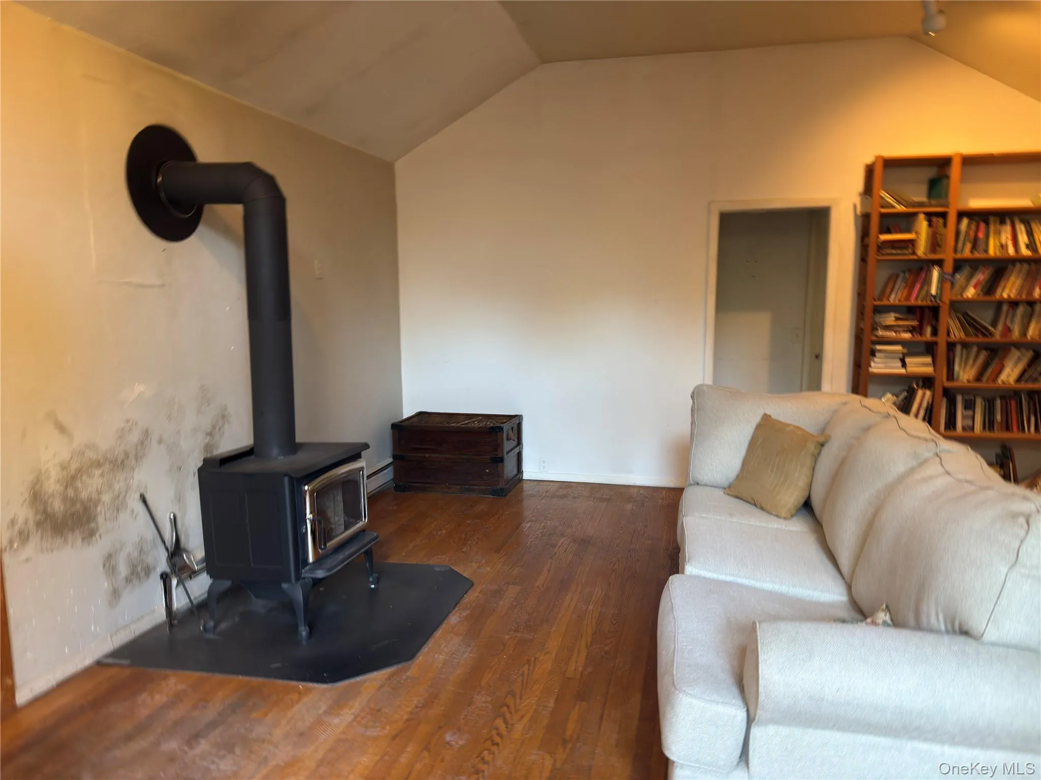 6 Hervey White Road, Woodstock, NY, 2 Bedrooms Bedrooms, 5 Rooms Rooms,1 BathroomBathrooms,Residential,For Rent,Hervey White,0,1063509 6 Hervey White Road, Woodstock, NY, 2 Bedrooms Bedrooms, 5 Rooms Rooms,1 BathroomBathrooms,Residential,For Rent,Hervey White,0,1063509
