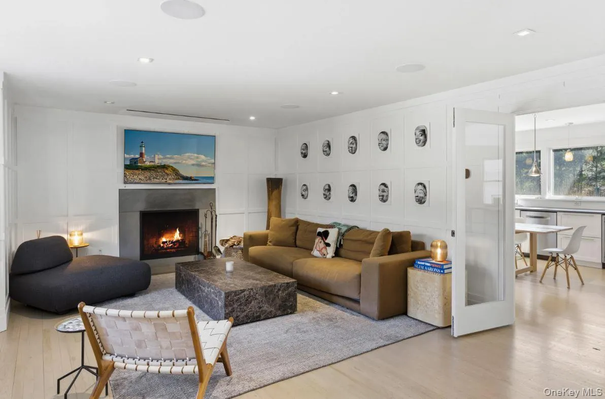 100 Wainscott Nw Road, East Hampton, New York 11975