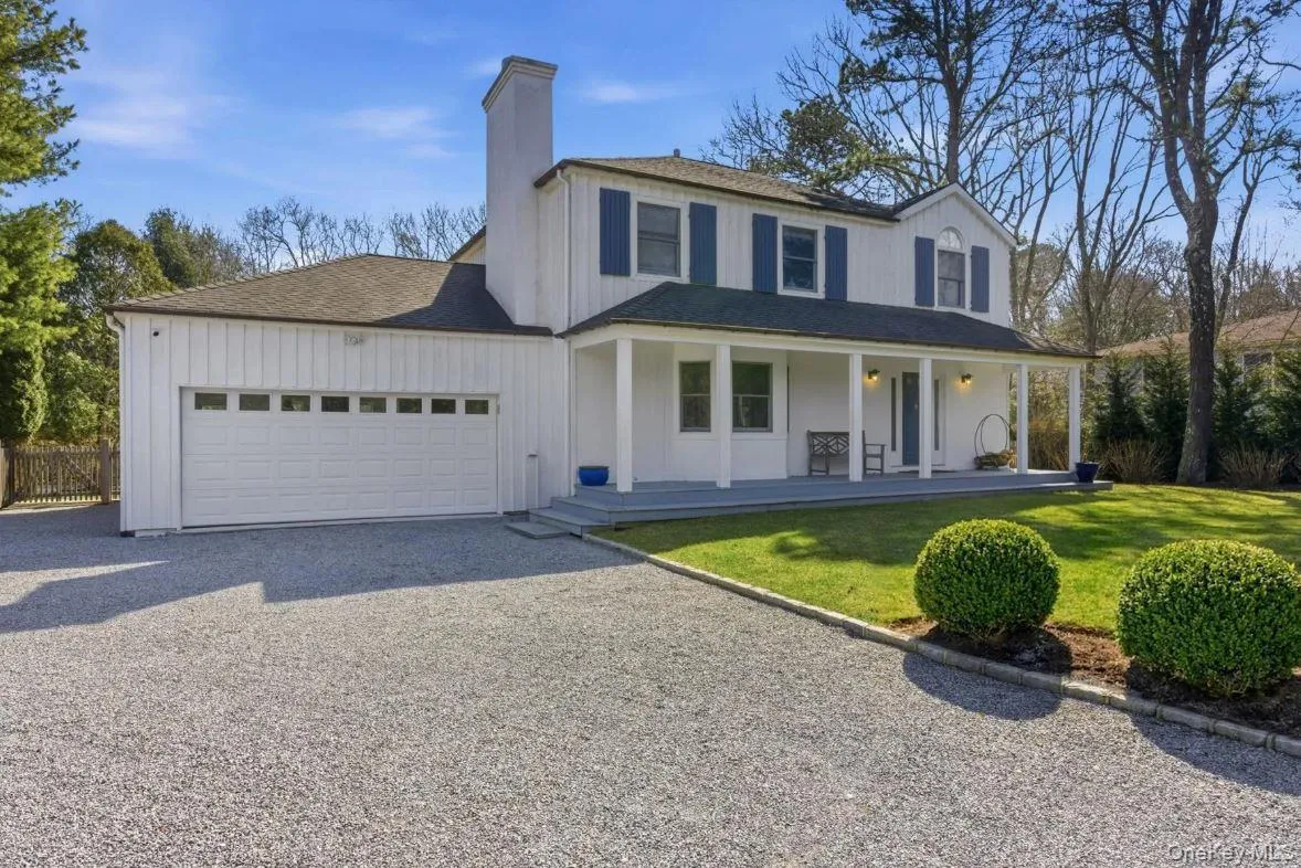 100 Wainscott Nw Road, East Hampton, New York 11975