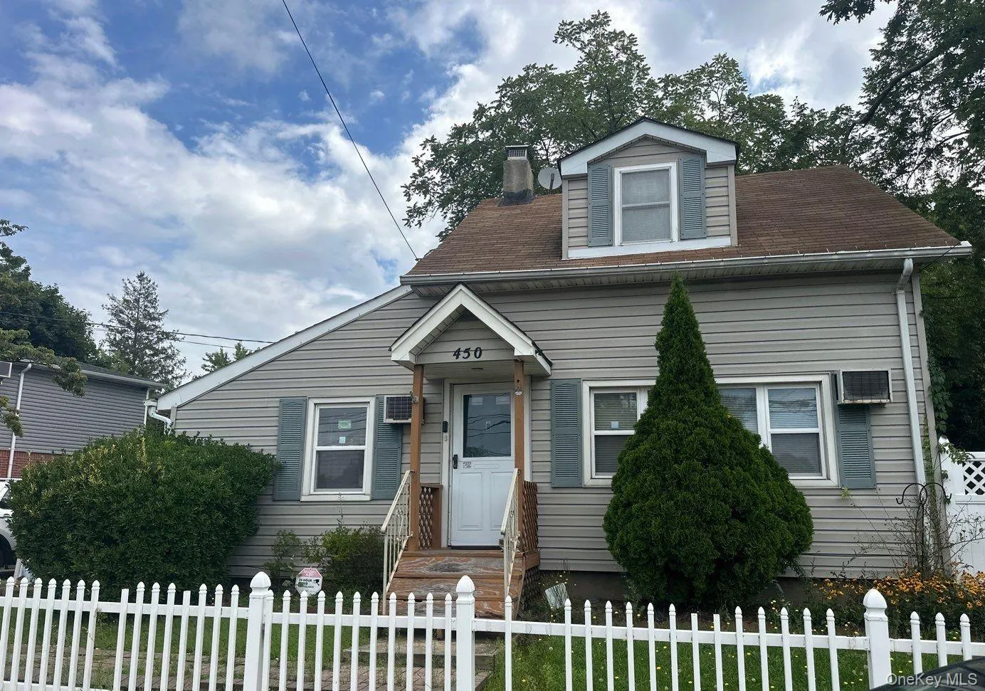 450 Great Neck Road, Babylon, NY, 2 Bedrooms Bedrooms, 5 Rooms Rooms,1 BathroomBathrooms,Residential,For Rent,Great Neck,0,1063515 450 Great Neck Road, Babylon, NY, 2 Bedrooms Bedrooms, 5 Rooms Rooms,1 BathroomBathrooms,Residential,For Rent,Great Neck,0,1063515