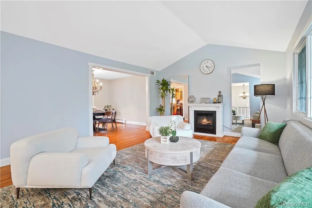 99 New Sprain Road, Greenburgh, NY, 4 Bedrooms Bedrooms, 9 Rooms Rooms,3 BathroomsBathrooms,Residential Lease,For Rent,New Sprain,0,1063523 99 New Sprain Road, Greenburgh, NY, 4 Bedrooms Bedrooms, 9 Rooms Rooms,3 BathroomsBathrooms,Residential Lease,For Rent,New Sprain,0,1063523
