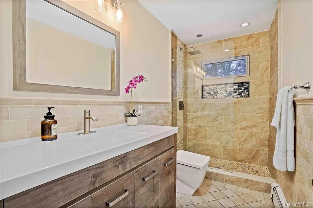 Hall Bath Hall Bath