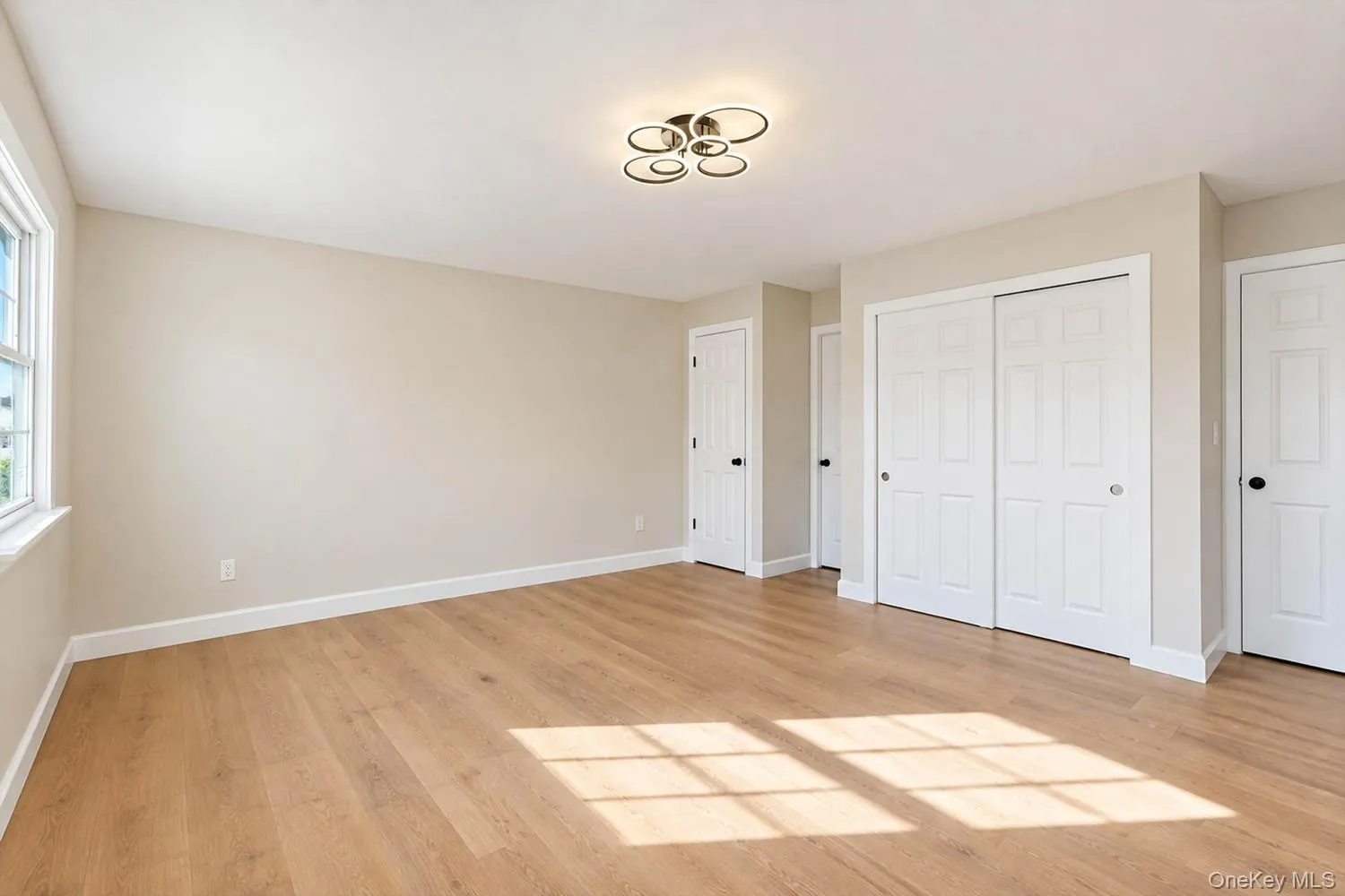 6 Amador Street, New York, NY, 3 Bedrooms Bedrooms, 8 Rooms Rooms,2 BathroomsBathrooms,Residential,For Rent,Amador,0,1063524 6 Amador Street, New York, NY, 3 Bedrooms Bedrooms, 8 Rooms Rooms,2 BathroomsBathrooms,Residential,For Rent,Amador,0,1063524