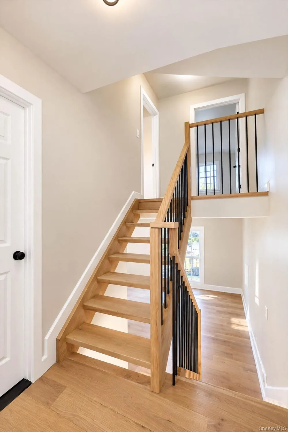 6 Amador Street, New York, NY, 3 Bedrooms Bedrooms, 8 Rooms Rooms,2 BathroomsBathrooms,Residential,For Rent,Amador,0,1063524 6 Amador Street, New York, NY, 3 Bedrooms Bedrooms, 8 Rooms Rooms,2 BathroomsBathrooms,Residential,For Rent,Amador,0,1063524