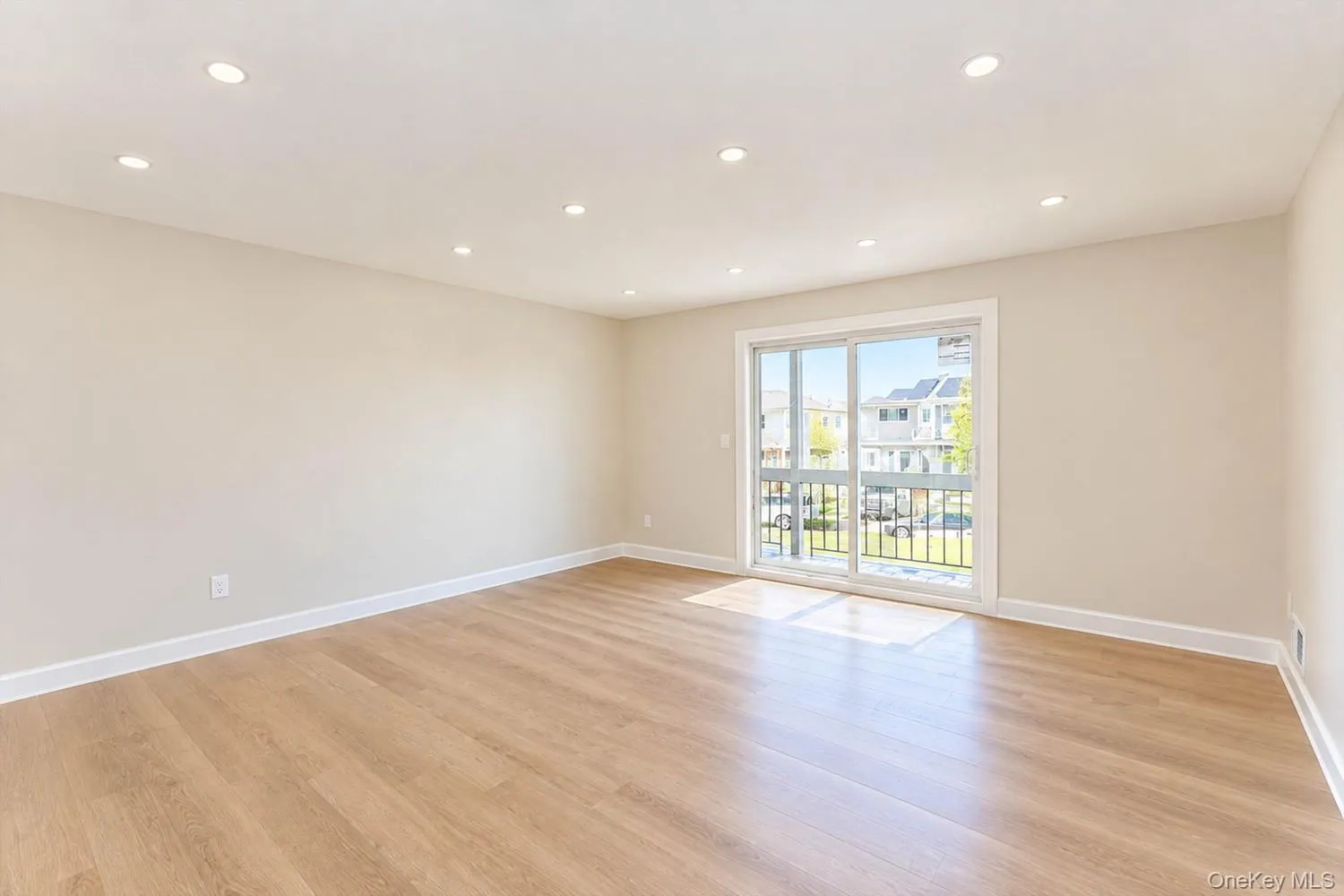 6 Amador Street, New York, NY, 3 Bedrooms Bedrooms, 8 Rooms Rooms,2 BathroomsBathrooms,Residential,For Rent,Amador,0,1063524 6 Amador Street, New York, NY, 3 Bedrooms Bedrooms, 8 Rooms Rooms,2 BathroomsBathrooms,Residential,For Rent,Amador,0,1063524