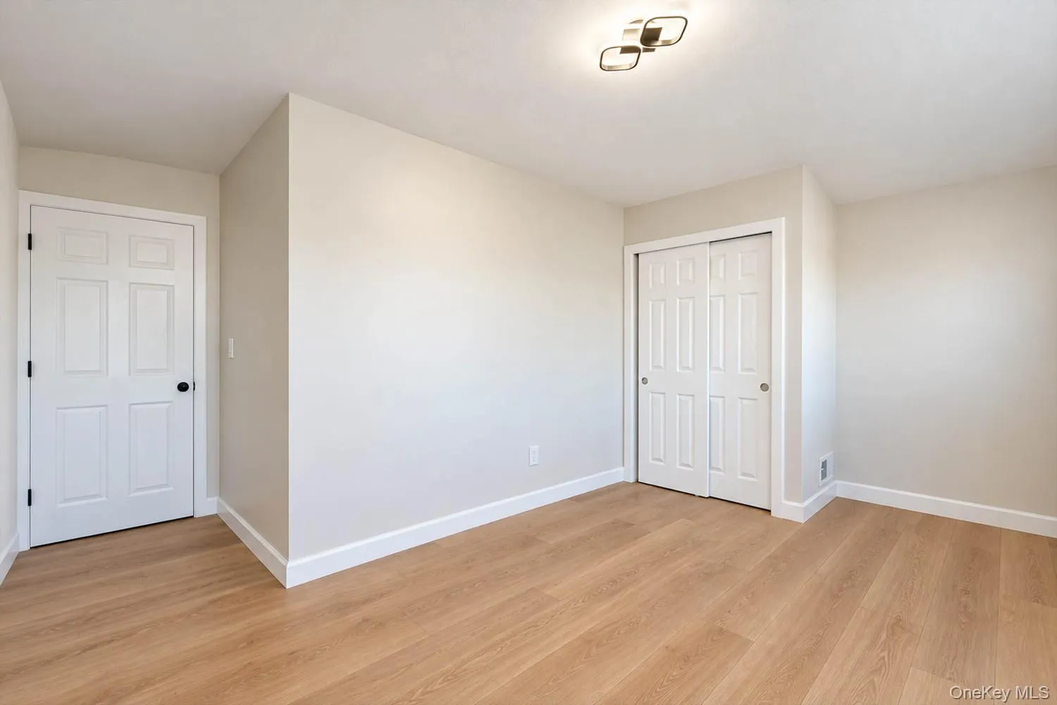 6 Amador Street, New York, NY, 3 Bedrooms Bedrooms, 8 Rooms Rooms,2 BathroomsBathrooms,Residential,For Rent,Amador,0,1063524 6 Amador Street, New York, NY, 3 Bedrooms Bedrooms, 8 Rooms Rooms,2 BathroomsBathrooms,Residential,For Rent,Amador,0,1063524