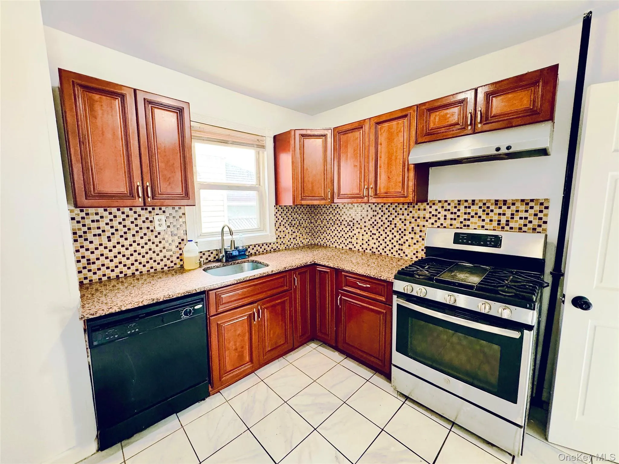 90-02 202nd Street, New York, NY, 3 Bedrooms Bedrooms, 10 Rooms Rooms,3 BathroomsBathrooms,Residential,For Rent,202nd,0,1063526 90-02 202nd Street, New York, NY, 3 Bedrooms Bedrooms, 10 Rooms Rooms,3 BathroomsBathrooms,Residential,For Rent,202nd,0,1063526