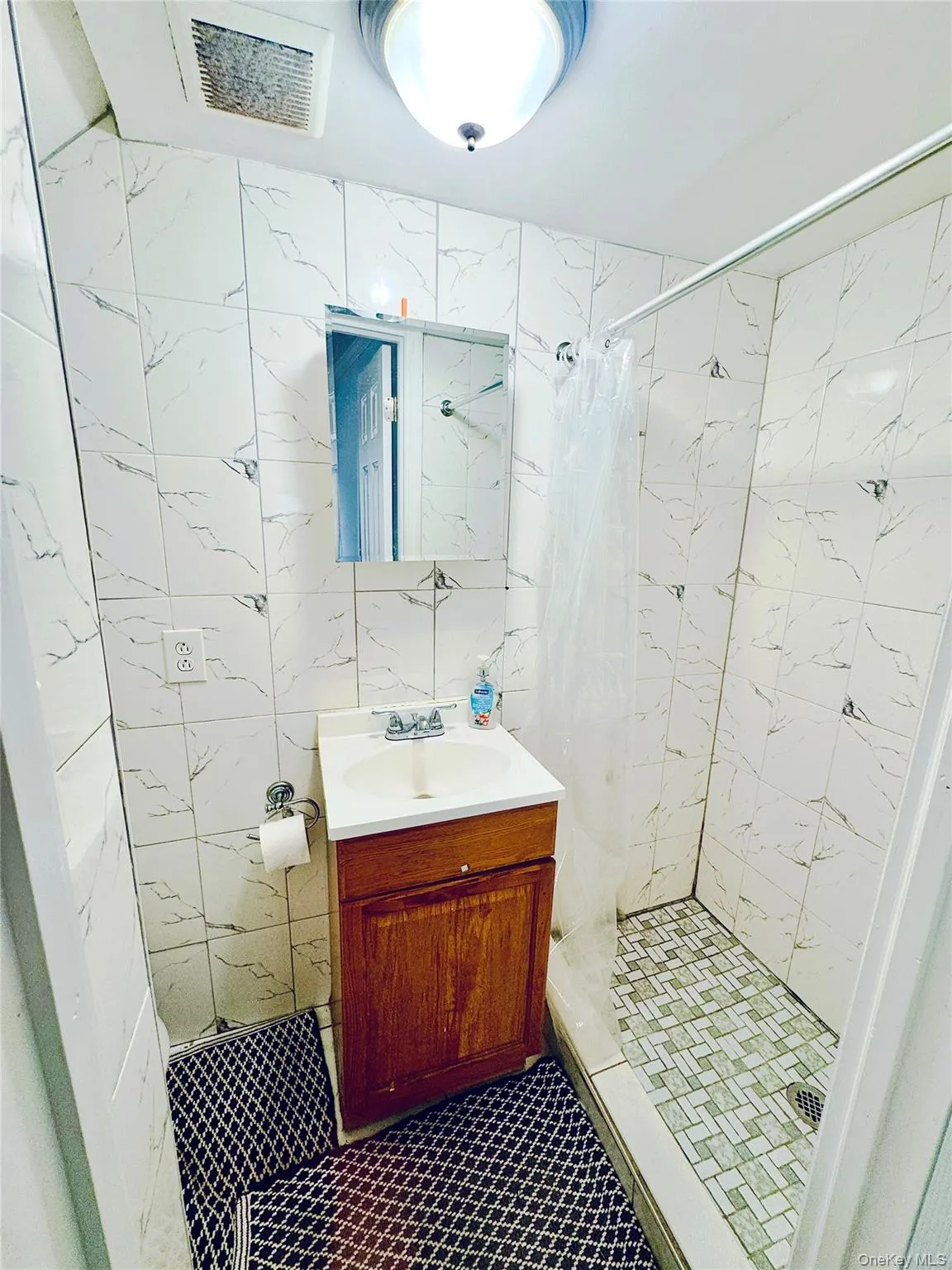 90-02 202nd Street, New York, NY, 3 Bedrooms Bedrooms, 10 Rooms Rooms,3 BathroomsBathrooms,Residential,For Rent,202nd,0,1063526 90-02 202nd Street, New York, NY, 3 Bedrooms Bedrooms, 10 Rooms Rooms,3 BathroomsBathrooms,Residential,For Rent,202nd,0,1063526