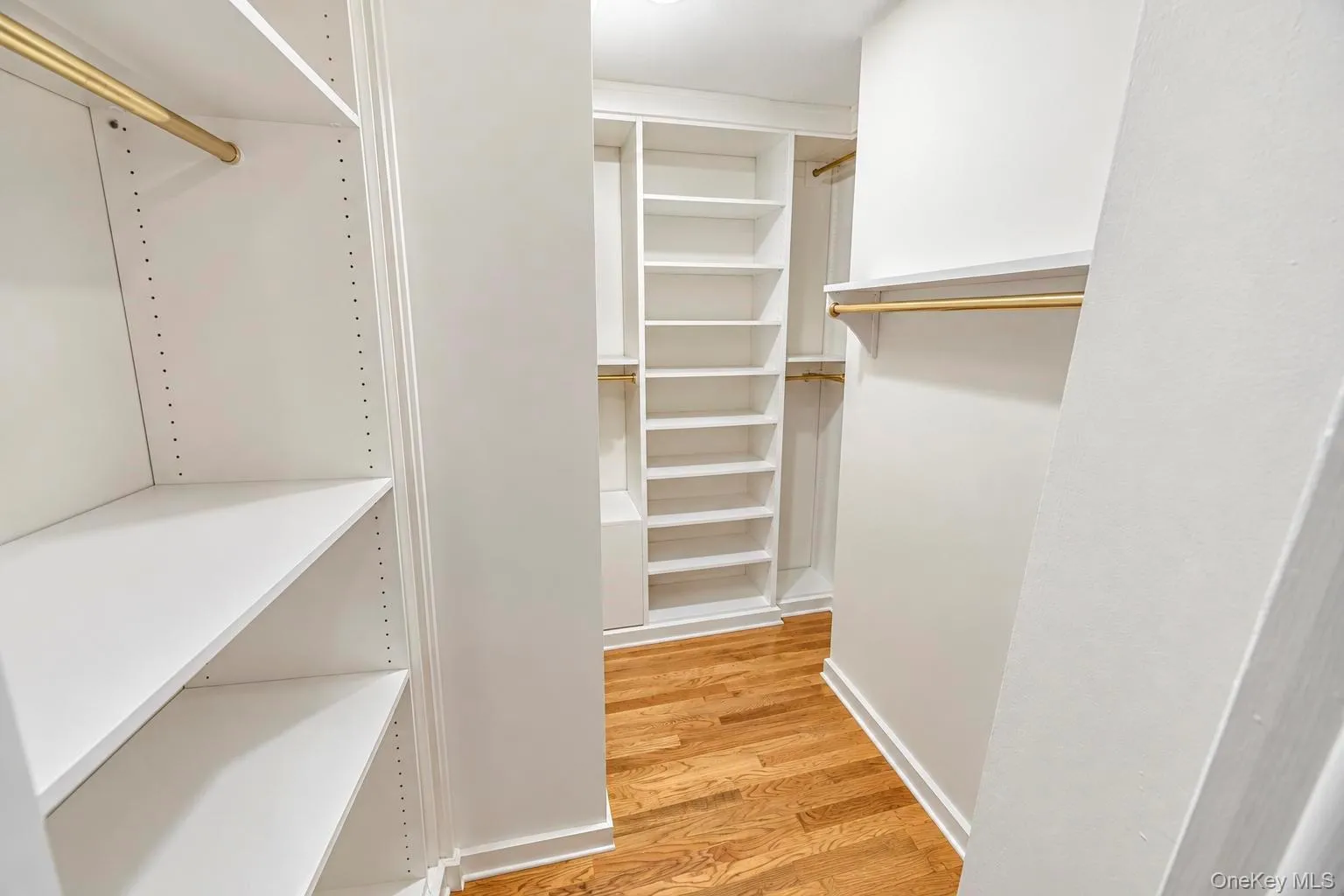 271 Syosset Woodbury Road, Oyster Bay, NY, 5 Bedrooms Bedrooms, 18 Rooms Rooms,5 BathroomsBathrooms,Residential,For Rent,Syosset Woodbury,0,1063529 271 Syosset Woodbury Road, Oyster Bay, NY, 5 Bedrooms Bedrooms, 18 Rooms Rooms,5 BathroomsBathrooms,Residential,For Rent,Syosset Woodbury,0,1063529