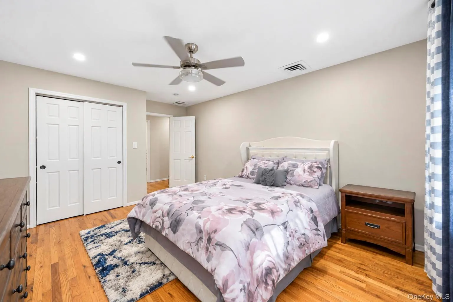 271 Syosset Woodbury Road, Oyster Bay, NY, 5 Bedrooms Bedrooms, 18 Rooms Rooms,5 BathroomsBathrooms,Residential,For Rent,Syosset Woodbury,0,1063529 271 Syosset Woodbury Road, Oyster Bay, NY, 5 Bedrooms Bedrooms, 18 Rooms Rooms,5 BathroomsBathrooms,Residential,For Rent,Syosset Woodbury,0,1063529