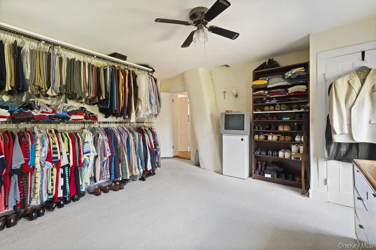 800 Granite Springs Road, Yorktown, NY, 5 Bedrooms Bedrooms, 11 Rooms Rooms,3 BathroomsBathrooms,Residential,For Rent,Granite Springs,0,1063535 800 Granite Springs Road, Yorktown, NY, 5 Bedrooms Bedrooms, 11 Rooms Rooms,3 BathroomsBathrooms,Residential,For Rent,Granite Springs,0,1063535