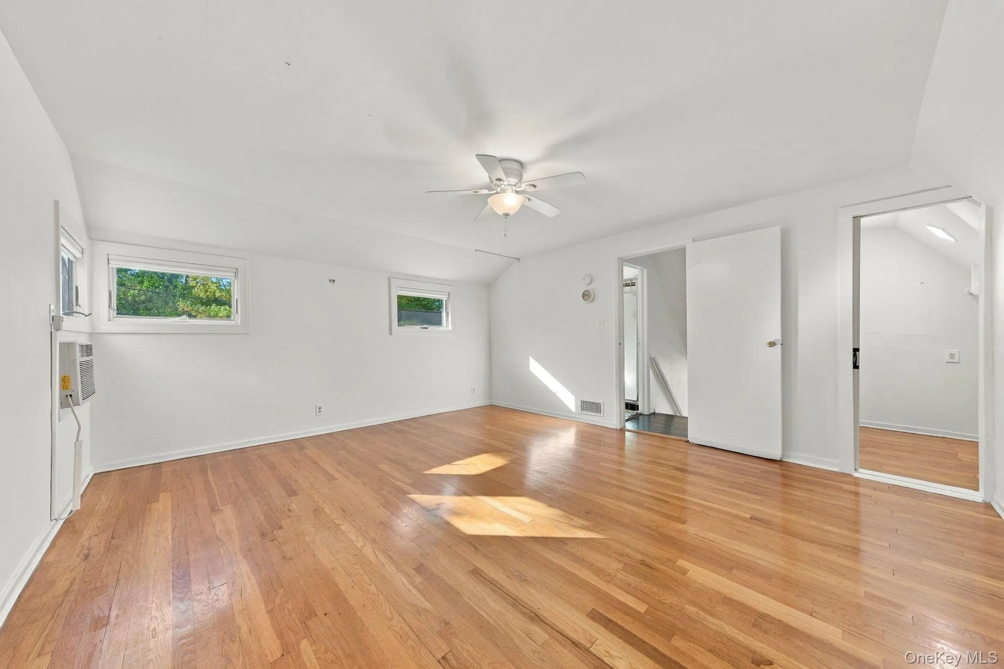 21 Revere Road, North Hempstead, NY, 3 Bedrooms Bedrooms, 6 Rooms Rooms,2 BathroomsBathrooms,Residential,For Rent,Revere,0,1063540 21 Revere Road, North Hempstead, NY, 3 Bedrooms Bedrooms, 6 Rooms Rooms,2 BathroomsBathrooms,Residential,For Rent,Revere,0,1063540