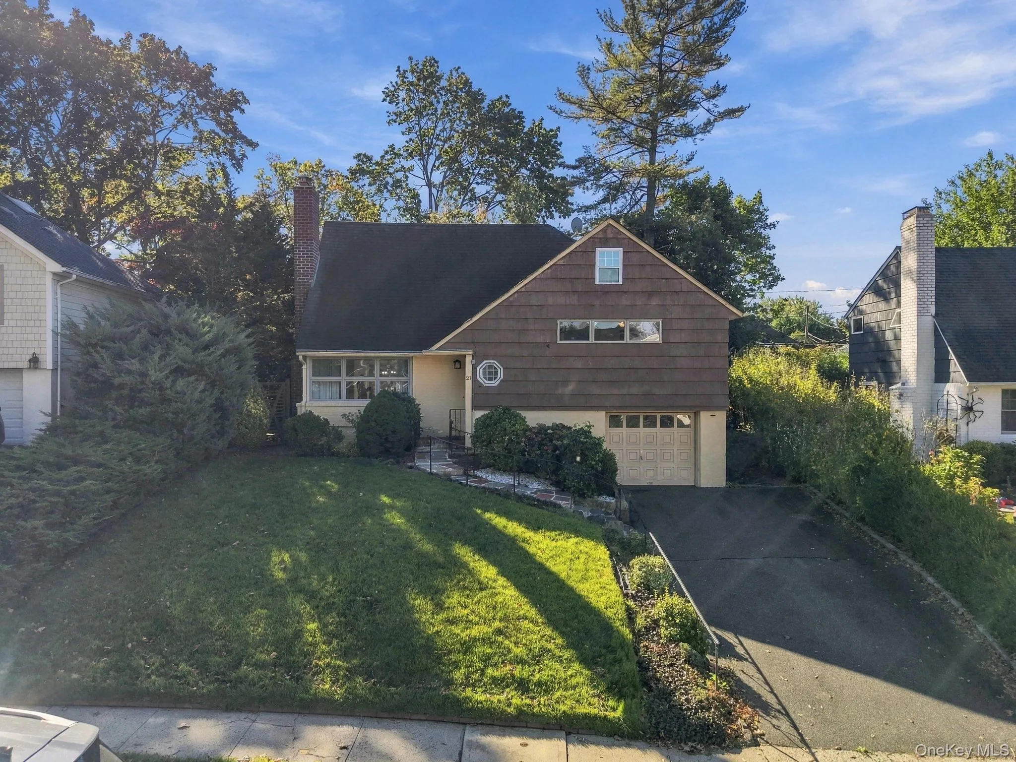 21 Revere Road, North Hempstead, NY, 3 Bedrooms Bedrooms, 6 Rooms Rooms,2 BathroomsBathrooms,Residential,For Rent,Revere,0,1063540 21 Revere Road, North Hempstead, NY, 3 Bedrooms Bedrooms, 6 Rooms Rooms,2 BathroomsBathrooms,Residential,For Rent,Revere,0,1063540