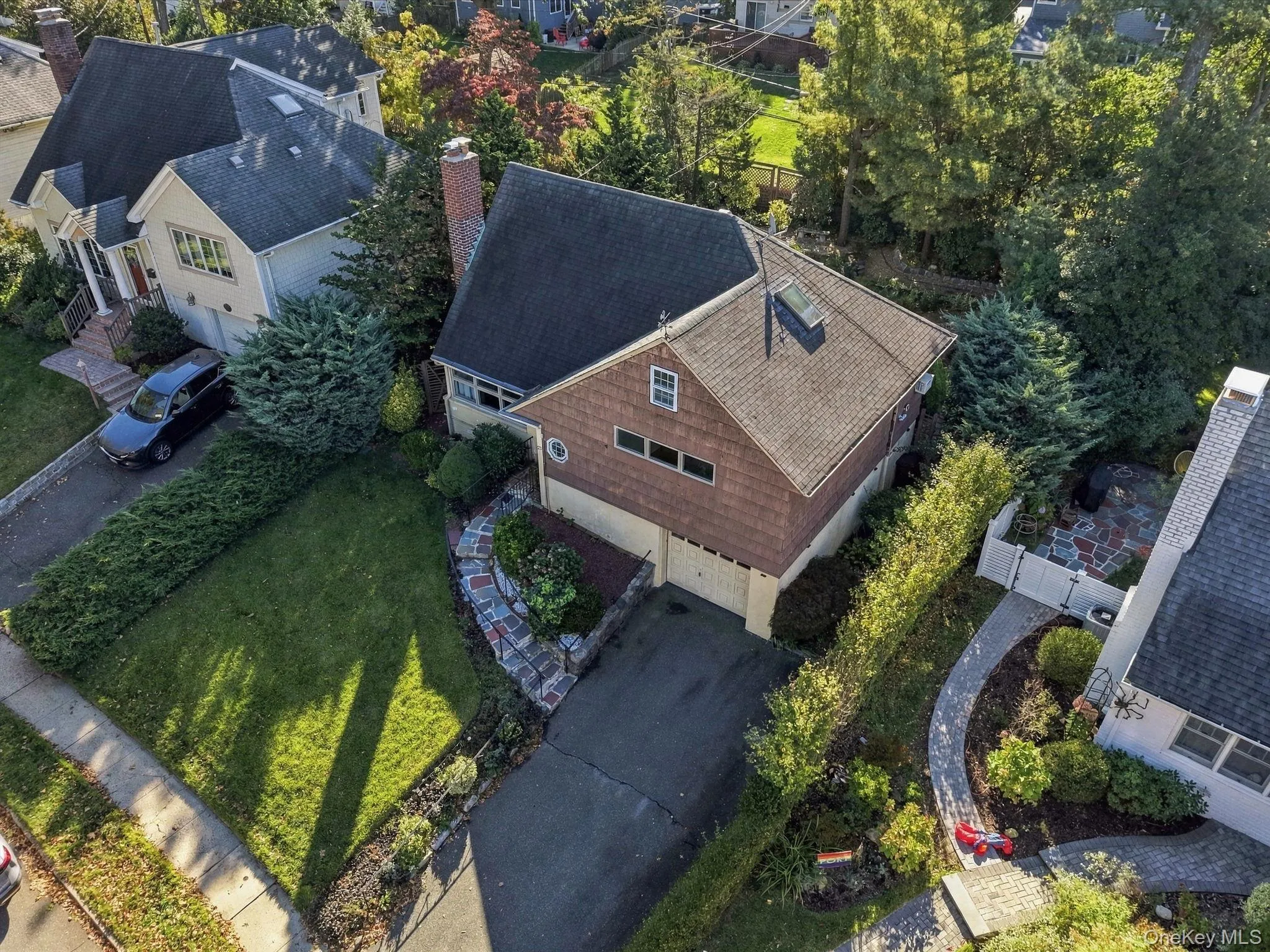 21 Revere Road, North Hempstead, NY, 3 Bedrooms Bedrooms, 6 Rooms Rooms,2 BathroomsBathrooms,Residential,For Rent,Revere,0,1063540 21 Revere Road, North Hempstead, NY, 3 Bedrooms Bedrooms, 6 Rooms Rooms,2 BathroomsBathrooms,Residential,For Rent,Revere,0,1063540