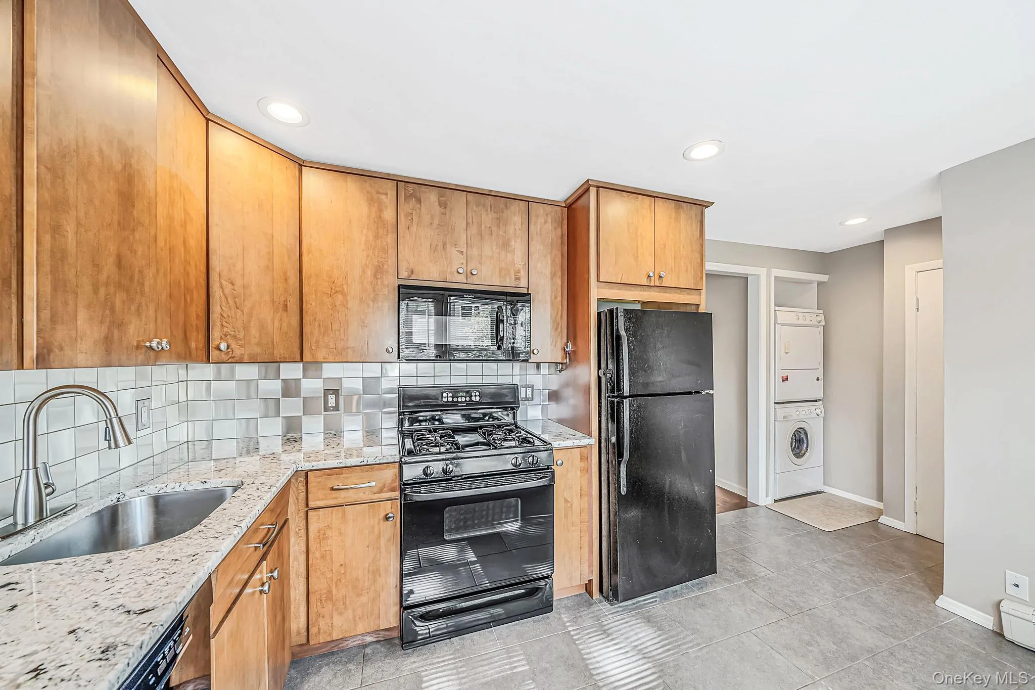 126 Cardinal Lane, Islip, NY, 2 Bedrooms Bedrooms, 5 Rooms Rooms,2 BathroomsBathrooms,Residential,For Rent,Cardinal,0,1063543 126 Cardinal Lane, Islip, NY, 2 Bedrooms Bedrooms, 5 Rooms Rooms,2 BathroomsBathrooms,Residential,For Rent,Cardinal,0,1063543