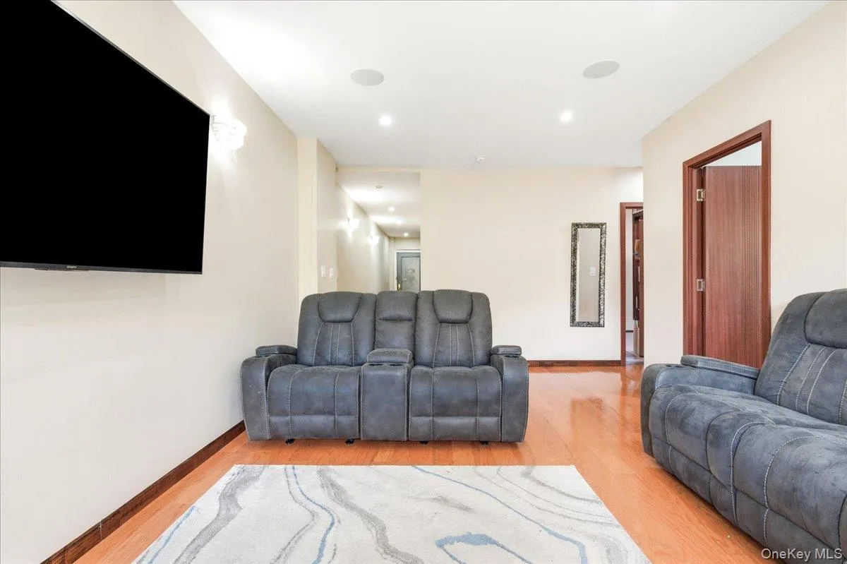 83-80 118th Street, New York, NY, 3 Bedrooms Bedrooms, 6 Rooms Rooms,1 BathroomBathrooms,Residential,For Rent,118th,0,1063552 83-80 118th Street, New York, NY, 3 Bedrooms Bedrooms, 6 Rooms Rooms,1 BathroomBathrooms,Residential,For Rent,118th,0,1063552