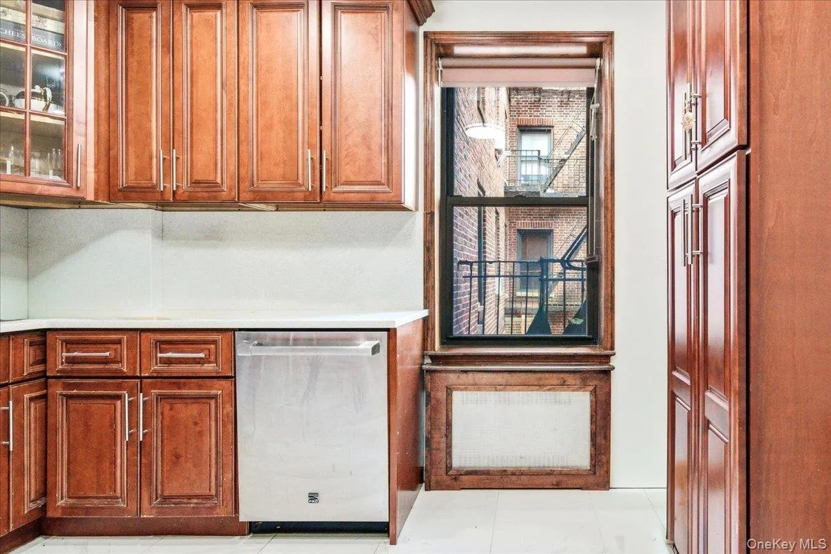 83-80 118th Street, New York, NY, 3 Bedrooms Bedrooms, 6 Rooms Rooms,1 BathroomBathrooms,Residential,For Rent,118th,0,1063552 83-80 118th Street, New York, NY, 3 Bedrooms Bedrooms, 6 Rooms Rooms,1 BathroomBathrooms,Residential,For Rent,118th,0,1063552