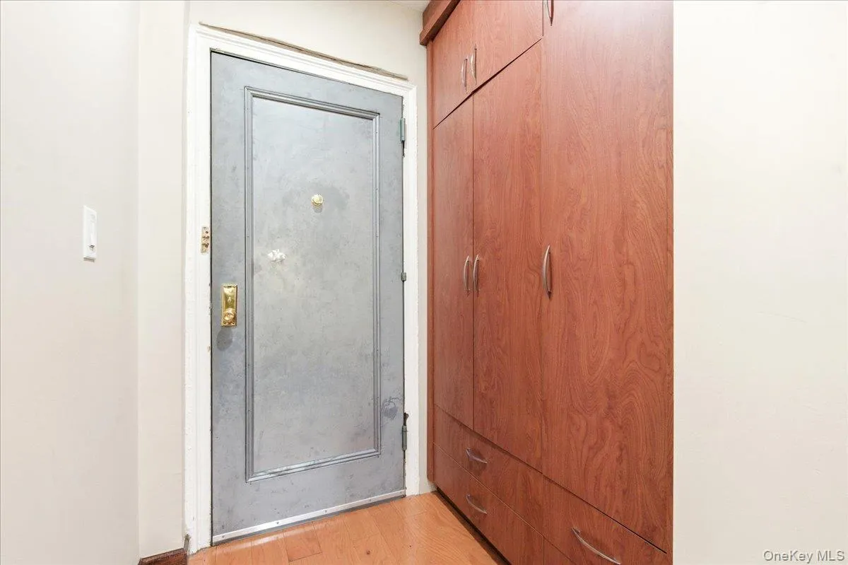 83-80 118th Street, New York, NY, 3 Bedrooms Bedrooms, 6 Rooms Rooms,1 BathroomBathrooms,Residential,For Rent,118th,0,1063552 83-80 118th Street, New York, NY, 3 Bedrooms Bedrooms, 6 Rooms Rooms,1 BathroomBathrooms,Residential,For Rent,118th,0,1063552