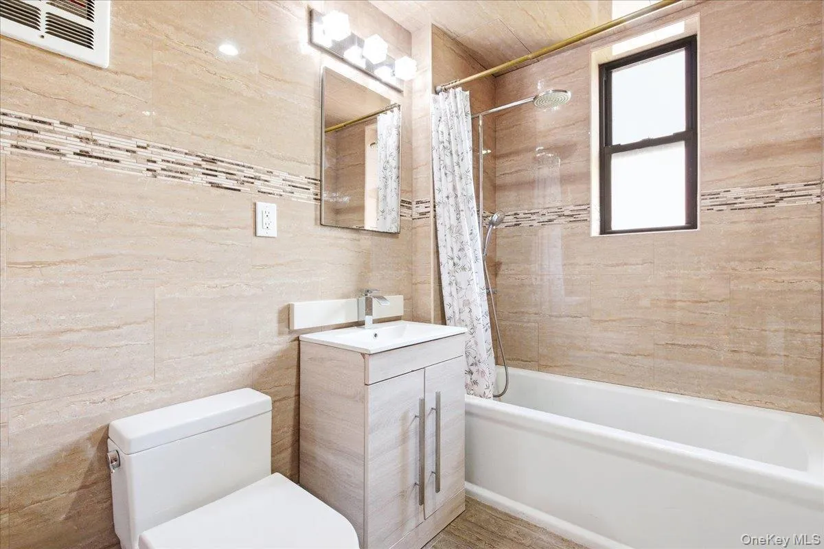 83-80 118th Street, New York, NY, 3 Bedrooms Bedrooms, 6 Rooms Rooms,1 BathroomBathrooms,Residential,For Rent,118th,0,1063552 83-80 118th Street, New York, NY, 3 Bedrooms Bedrooms, 6 Rooms Rooms,1 BathroomBathrooms,Residential,For Rent,118th,0,1063552