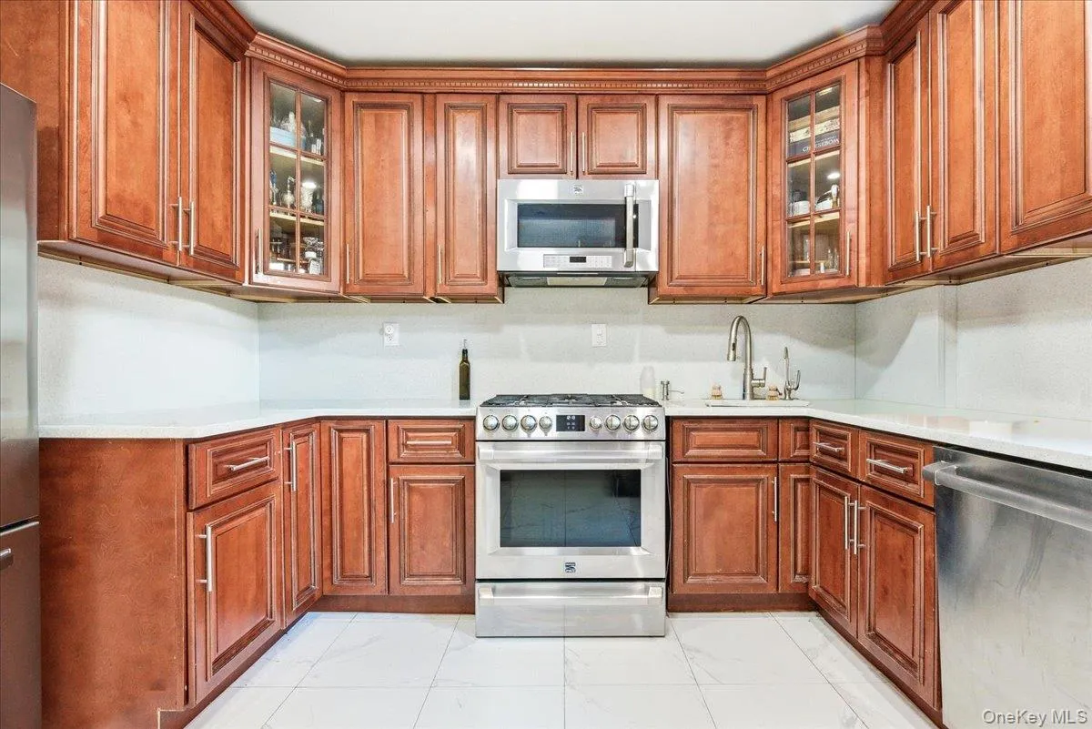 83-80 118th Street, New York, NY, 3 Bedrooms Bedrooms, 6 Rooms Rooms,1 BathroomBathrooms,Residential,For Rent,118th,0,1063552 83-80 118th Street, New York, NY, 3 Bedrooms Bedrooms, 6 Rooms Rooms,1 BathroomBathrooms,Residential,For Rent,118th,0,1063552