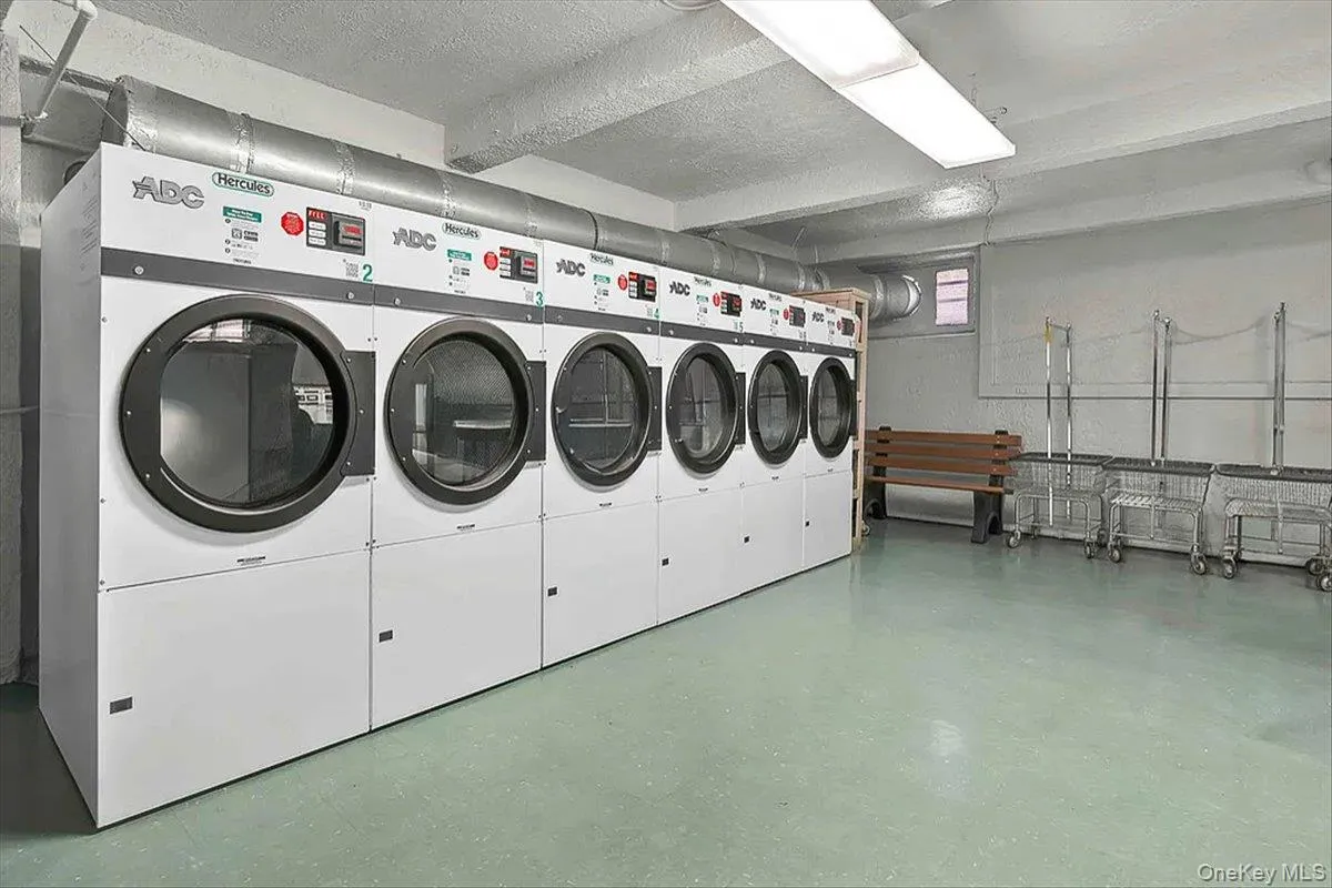 83-80 118th Street, New York, NY, 3 Bedrooms Bedrooms, 6 Rooms Rooms,1 BathroomBathrooms,Residential,For Rent,118th,0,1063552 83-80 118th Street, New York, NY, 3 Bedrooms Bedrooms, 6 Rooms Rooms,1 BathroomBathrooms,Residential,For Rent,118th,0,1063552