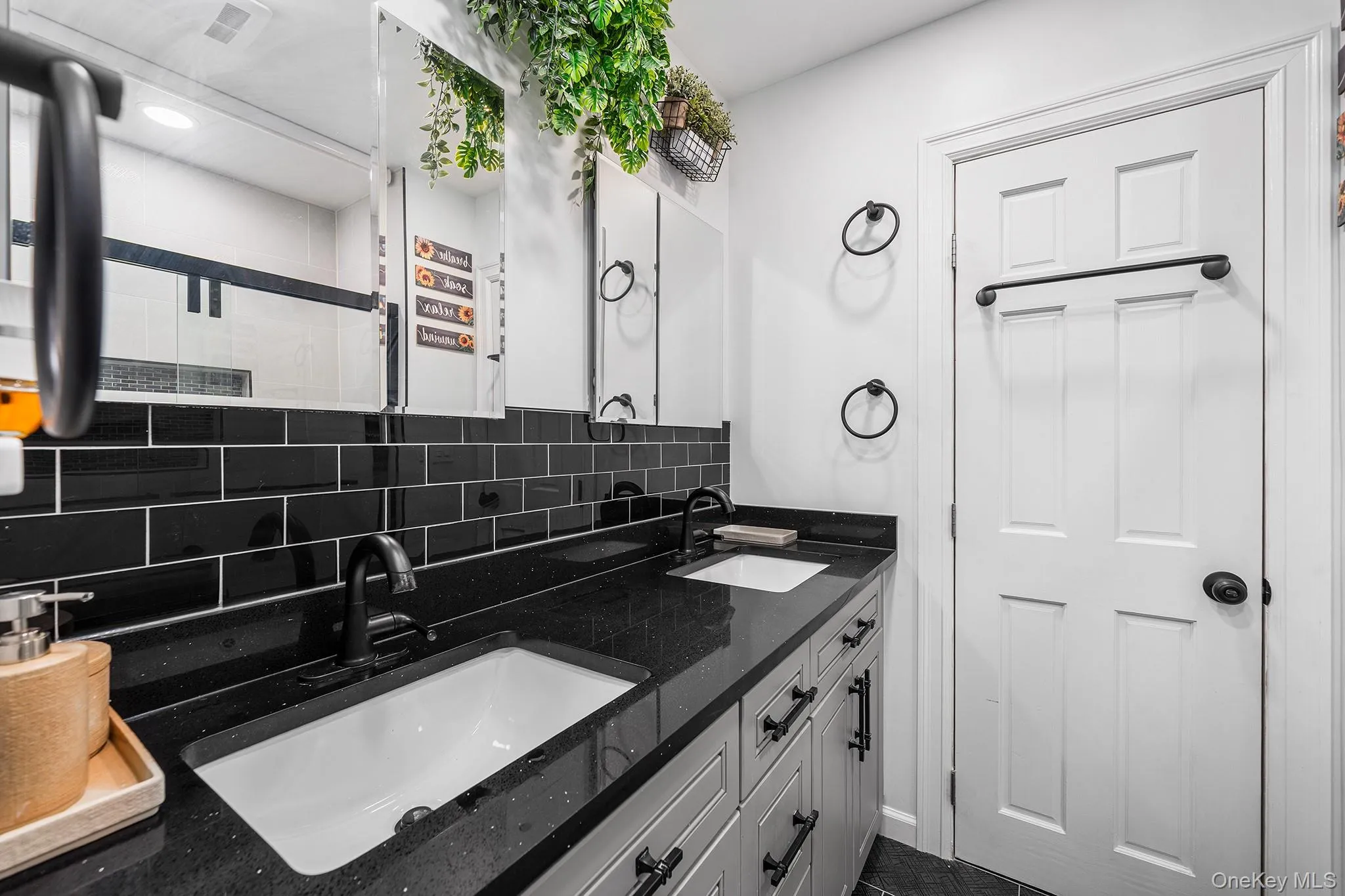 108 Beverly Road, Hempstead, NY, 3 Bedrooms Bedrooms, 8 Rooms Rooms,2 BathroomsBathrooms,Residential,For Rent,Beverly,0,1063558 108 Beverly Road, Hempstead, NY, 3 Bedrooms Bedrooms, 8 Rooms Rooms,2 BathroomsBathrooms,Residential,For Rent,Beverly,0,1063558