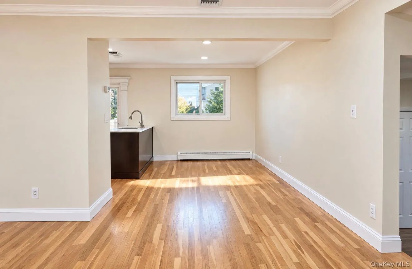 108 Forsythia Lane, Babylon, NY, 3 Bedrooms Bedrooms, 5 Rooms Rooms,2 BathroomsBathrooms,Residential,For Rent,Forsythia,0,1063563 108 Forsythia Lane, Babylon, NY, 3 Bedrooms Bedrooms, 5 Rooms Rooms,2 BathroomsBathrooms,Residential,For Rent,Forsythia,0,1063563