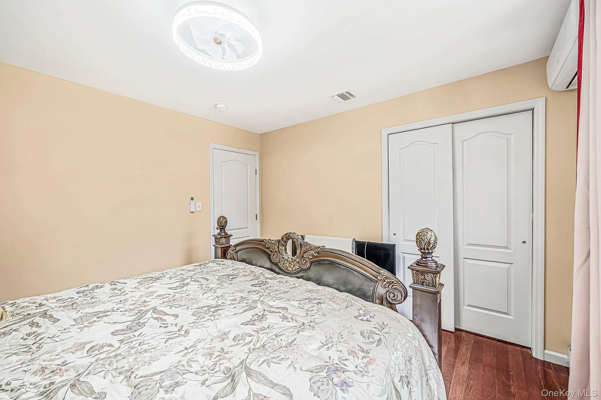 13 Glenmore Avenue, Islip, NY, 6 Bedrooms Bedrooms, 20 Rooms Rooms,4 BathroomsBathrooms,Residential,For Rent,Glenmore,0,1063566 13 Glenmore Avenue, Islip, NY, 6 Bedrooms Bedrooms, 20 Rooms Rooms,4 BathroomsBathrooms,Residential,For Rent,Glenmore,0,1063566