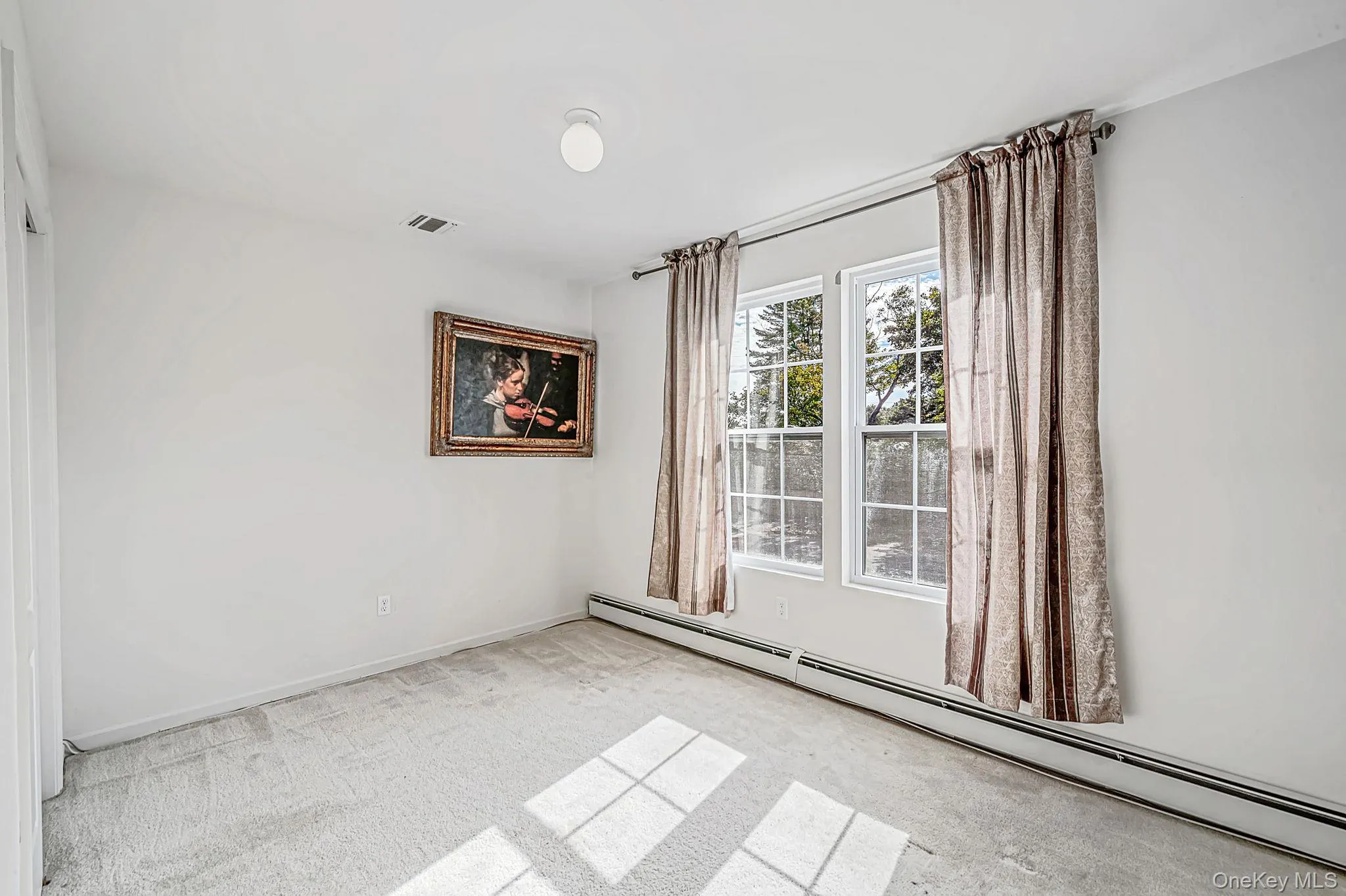 13 Glenmore Avenue, Islip, NY, 6 Bedrooms Bedrooms, 20 Rooms Rooms,4 BathroomsBathrooms,Residential,For Rent,Glenmore,0,1063566 13 Glenmore Avenue, Islip, NY, 6 Bedrooms Bedrooms, 20 Rooms Rooms,4 BathroomsBathrooms,Residential,For Rent,Glenmore,0,1063566