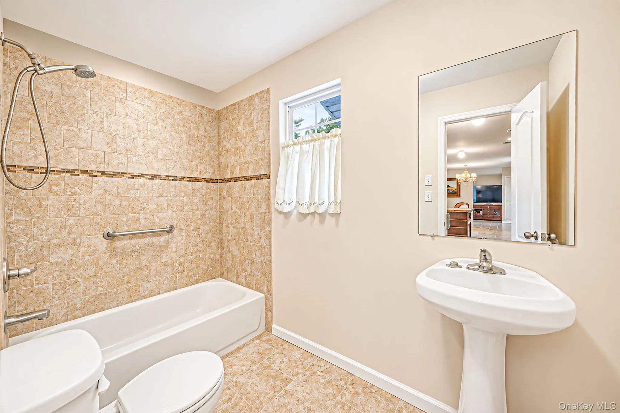 13 Glenmore Avenue, Islip, NY, 6 Bedrooms Bedrooms, 20 Rooms Rooms,4 BathroomsBathrooms,Residential,For Rent,Glenmore,0,1063566 13 Glenmore Avenue, Islip, NY, 6 Bedrooms Bedrooms, 20 Rooms Rooms,4 BathroomsBathrooms,Residential,For Rent,Glenmore,0,1063566