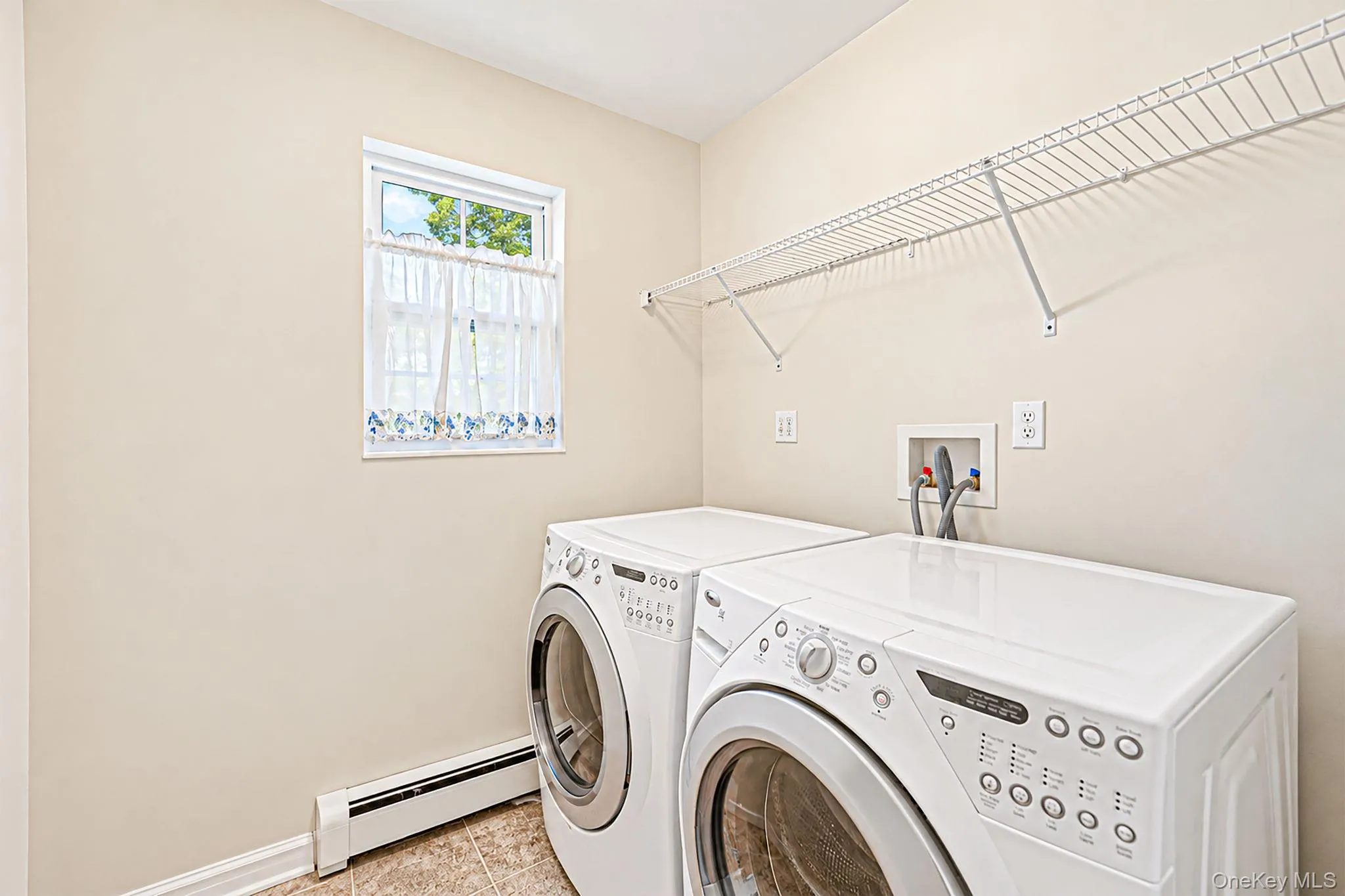 13 Glenmore Avenue, Islip, NY, 6 Bedrooms Bedrooms, 20 Rooms Rooms,4 BathroomsBathrooms,Residential,For Rent,Glenmore,0,1063566 13 Glenmore Avenue, Islip, NY, 6 Bedrooms Bedrooms, 20 Rooms Rooms,4 BathroomsBathrooms,Residential,For Rent,Glenmore,0,1063566