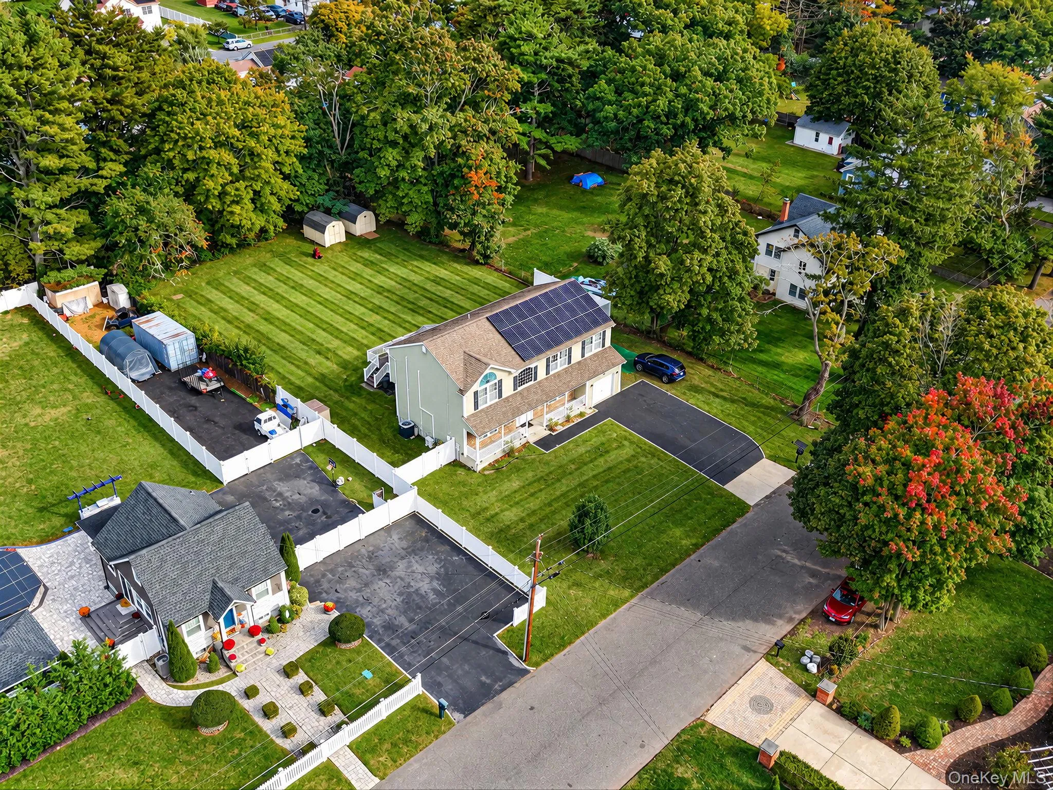 13 Glenmore Avenue, Islip, NY, 6 Bedrooms Bedrooms, 20 Rooms Rooms,4 BathroomsBathrooms,Residential,For Rent,Glenmore,0,1063566 13 Glenmore Avenue, Islip, NY, 6 Bedrooms Bedrooms, 20 Rooms Rooms,4 BathroomsBathrooms,Residential,For Rent,Glenmore,0,1063566