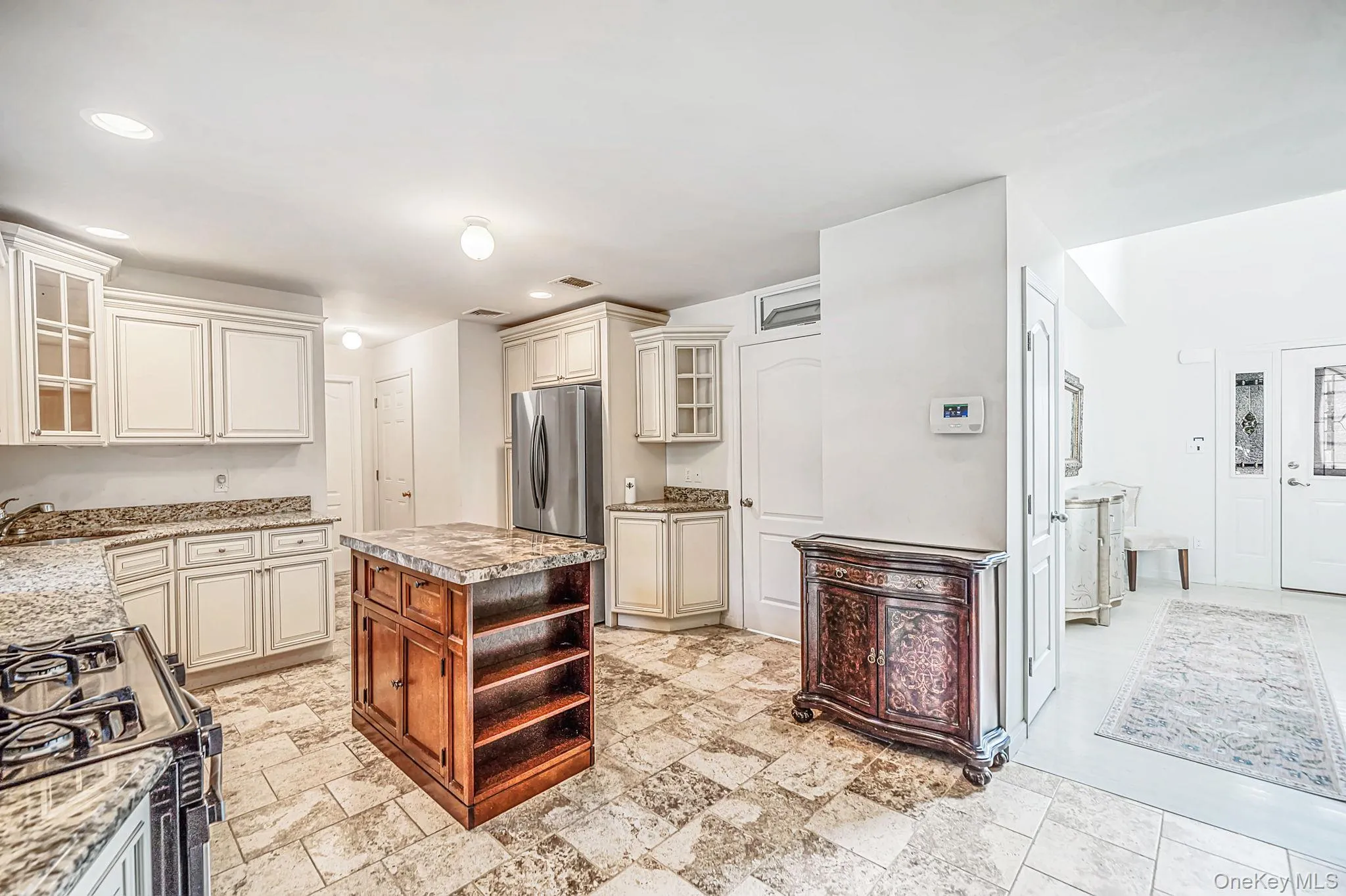 13 Glenmore Avenue, Islip, NY, 6 Bedrooms Bedrooms, 20 Rooms Rooms,4 BathroomsBathrooms,Residential,For Rent,Glenmore,0,1063566 13 Glenmore Avenue, Islip, NY, 6 Bedrooms Bedrooms, 20 Rooms Rooms,4 BathroomsBathrooms,Residential,For Rent,Glenmore,0,1063566