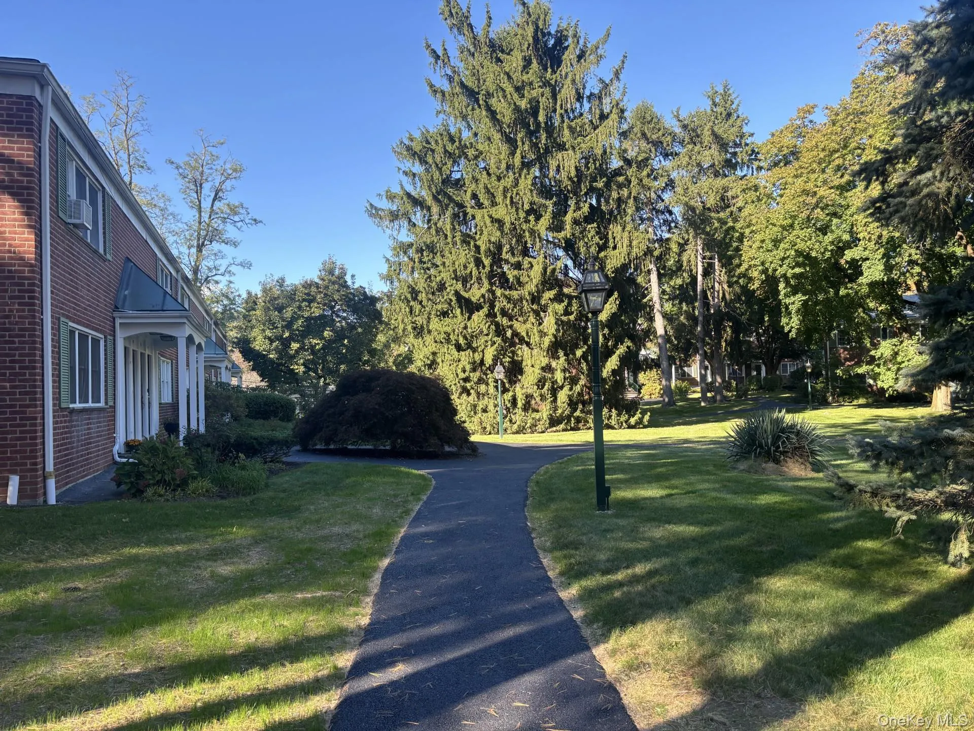 590 Bedford Road, Unit #22 590 Bedford Road, Unit #22