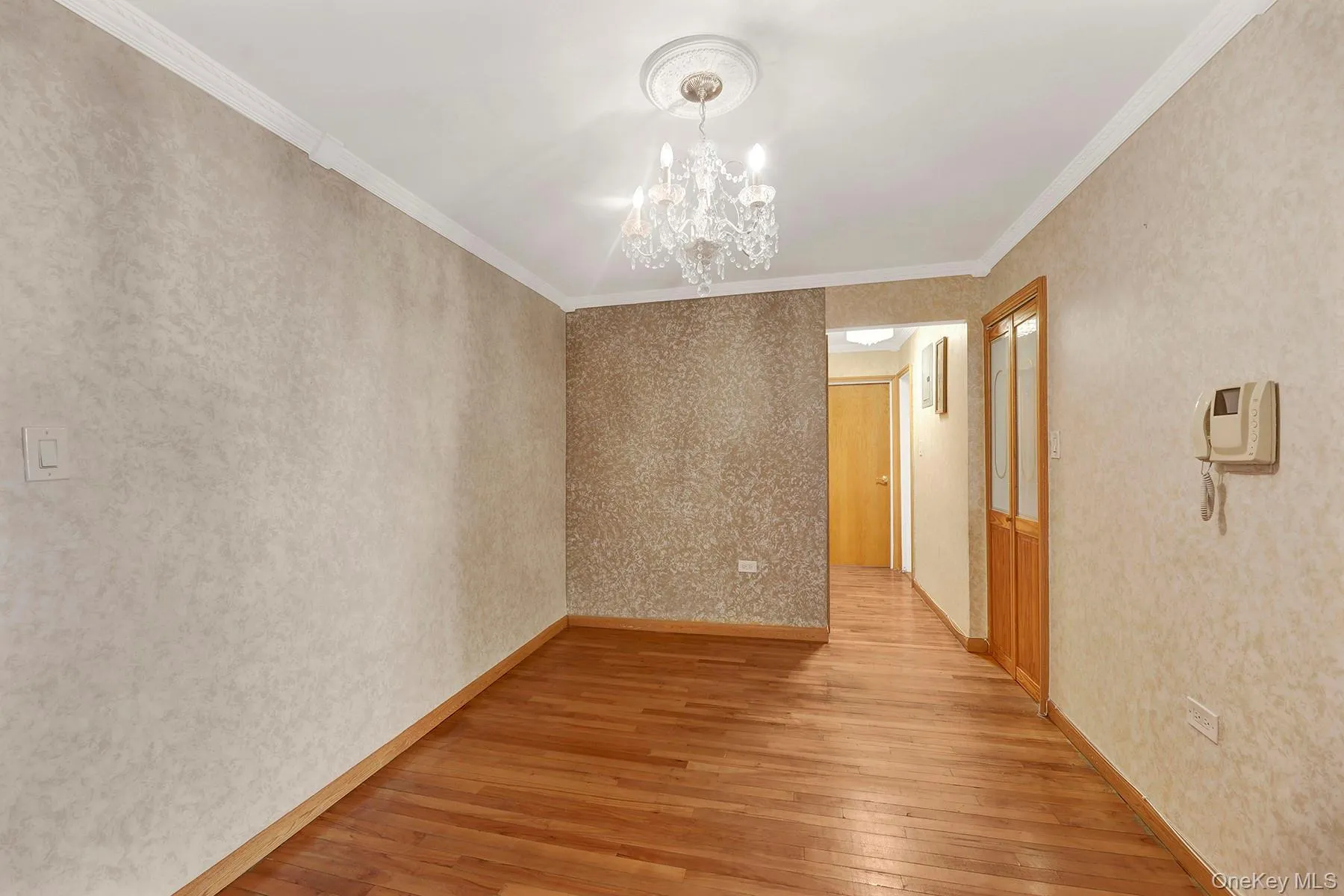 99-11 60th Avenue, New York, NY, 1 Bedroom Bedrooms, 5 Rooms Rooms,1 BathroomBathrooms,Residential,For Rent,60th Avenue,0,1063591 99-11 60th Avenue, New York, NY, 1 Bedroom Bedrooms, 5 Rooms Rooms,1 BathroomBathrooms,Residential,For Rent,60th Avenue,0,1063591